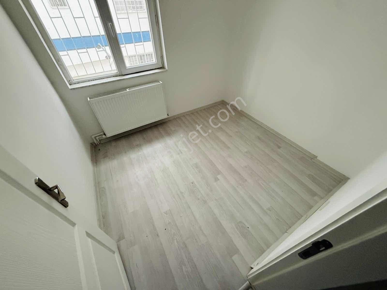 Kayaş'ta Tren İstasyonu-hastane-okul Yakını 2+1 Daire - Görsel 16