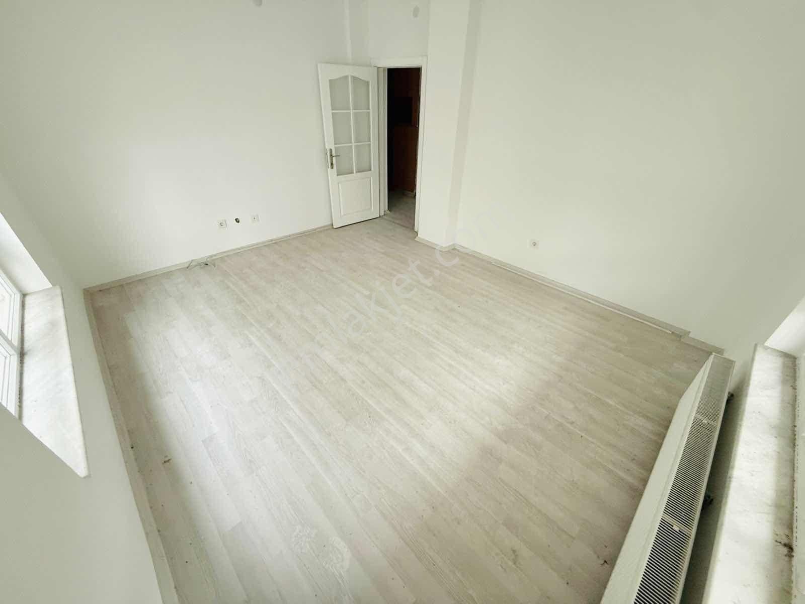 Kayaş'ta Tren İstasyonu-hastane-okul Yakını 2+1 Daire - Görsel 21