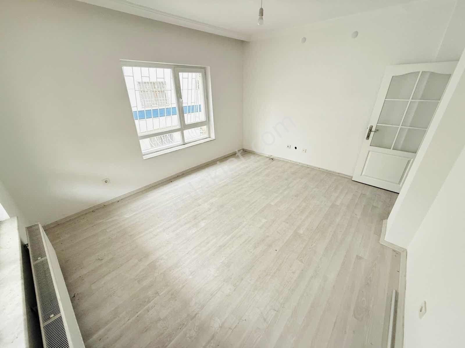 Kayaş'ta Tren İstasyonu-hastane-okul Yakını 2+1 Daire