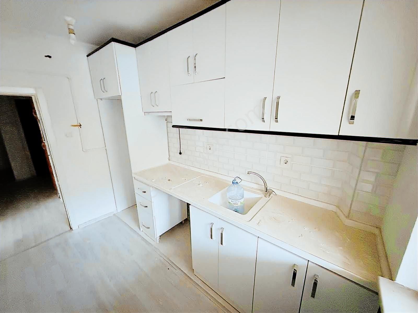 Kayaş'ta Tren İstasyonu-hastane-okul Yakını 2+1 Daire - Görsel 17