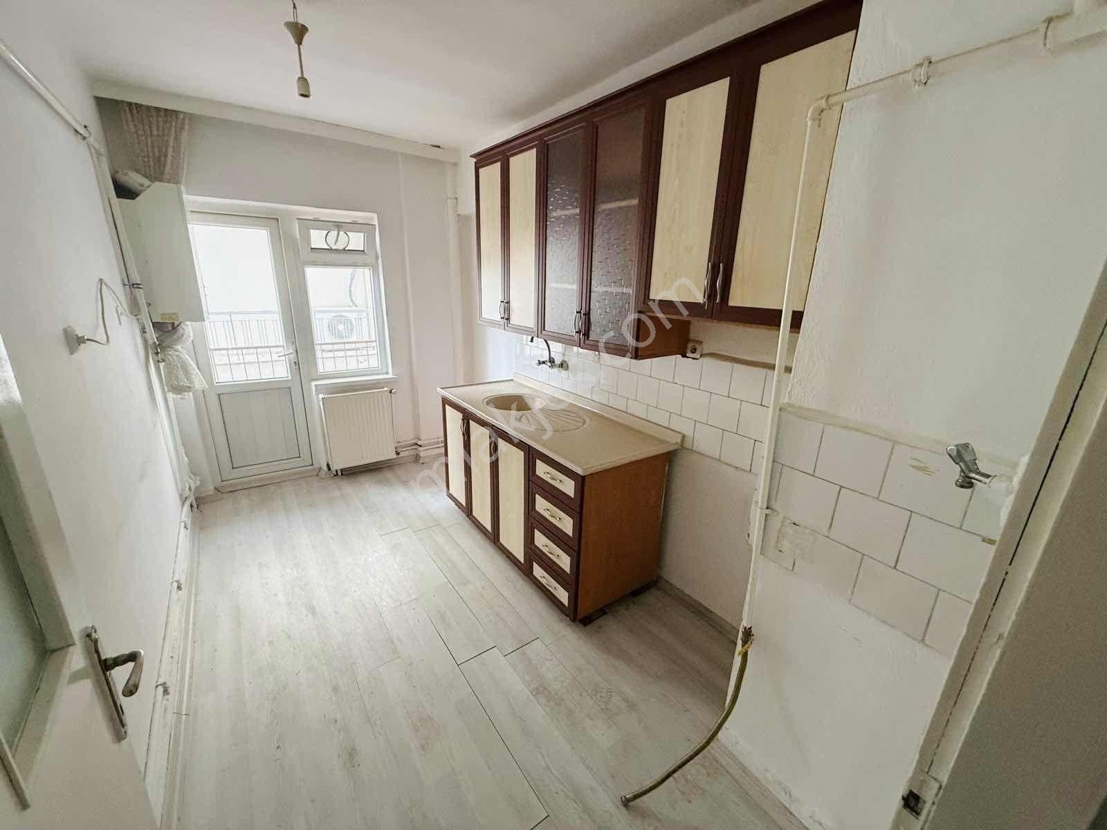 Büyük Kayaş'ta Tren İstasyonu Yakını Ara Kat 3+1 Daire - Görsel 30