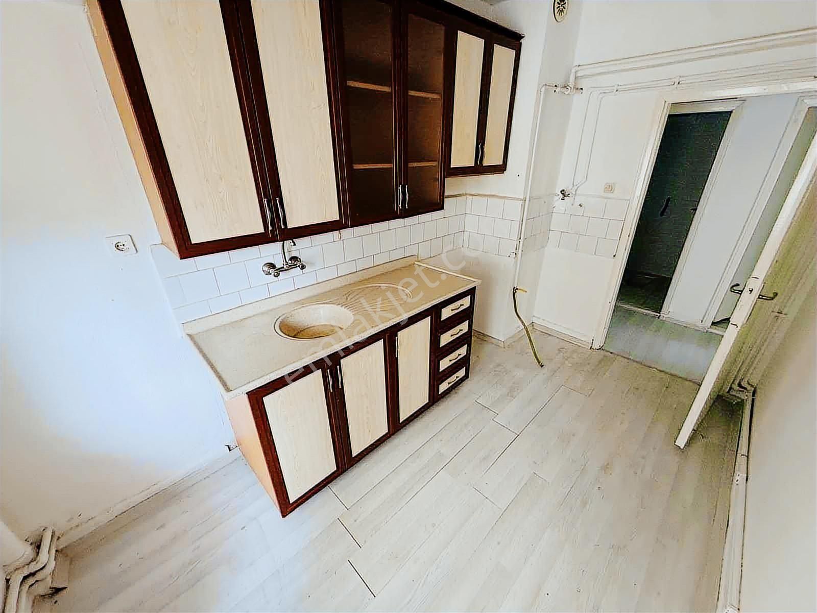 Büyük Kayaş'ta Tren İstasyonu Yakını Ara Kat 3+1 Daire - Görsel 14