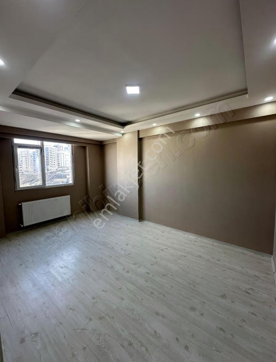 Doğukente Süper 150 Mt 2+1 Arakat Daire