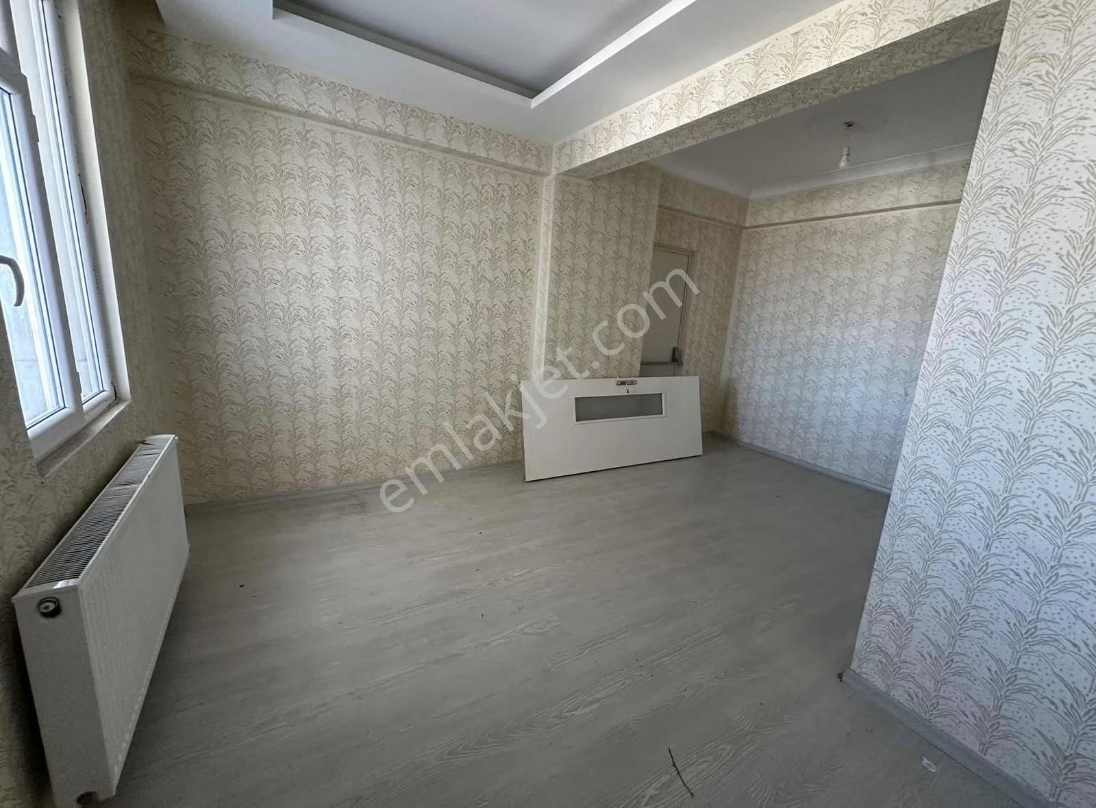 Karaköprü Doğukent Mahallesinde Ara Kat Geniş 3 Odalı Daire - Görsel 6