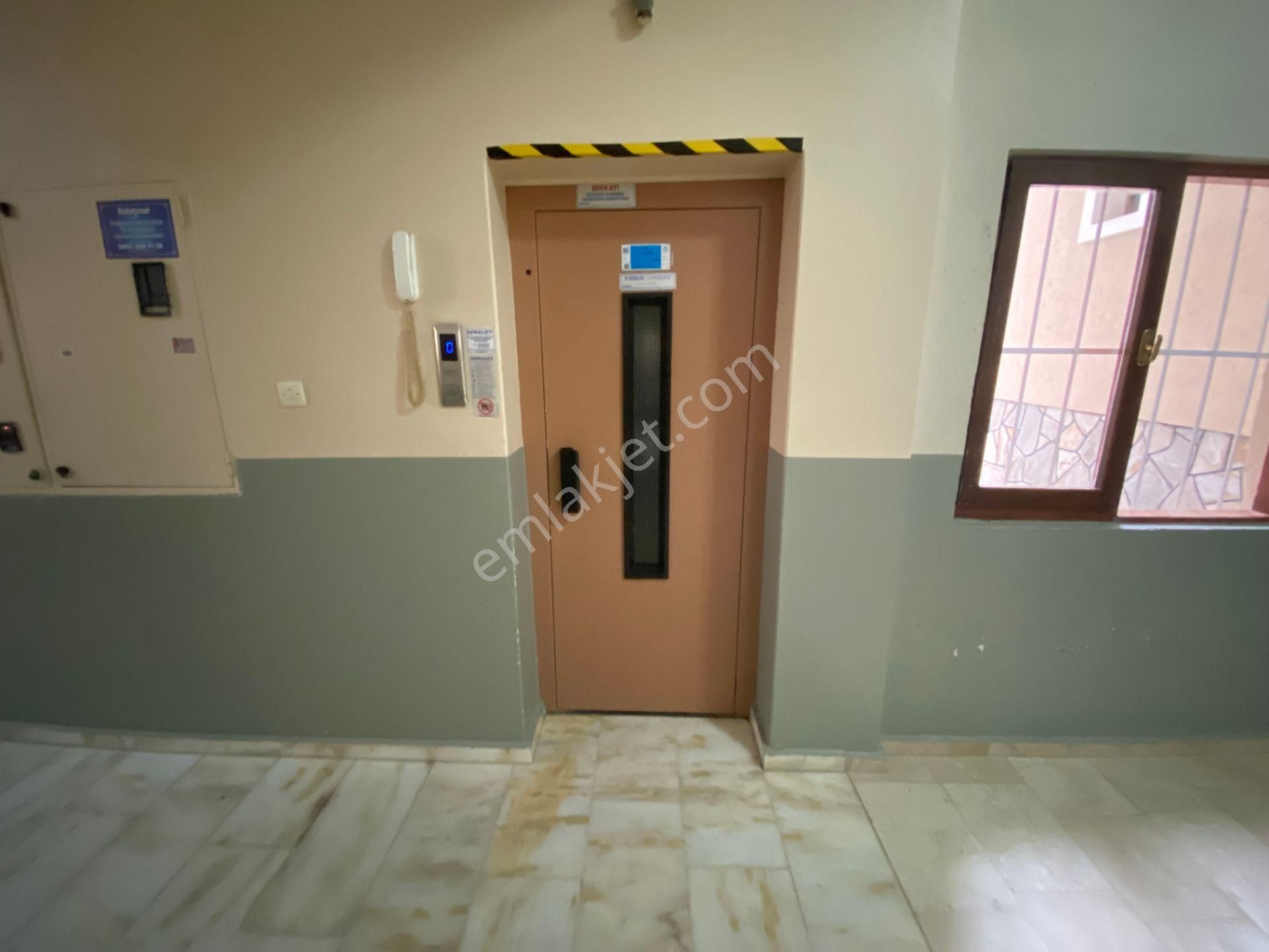 Konak Caddesi Üzerinde Önü Açık Fırsat Dairesi... - Görsel 8