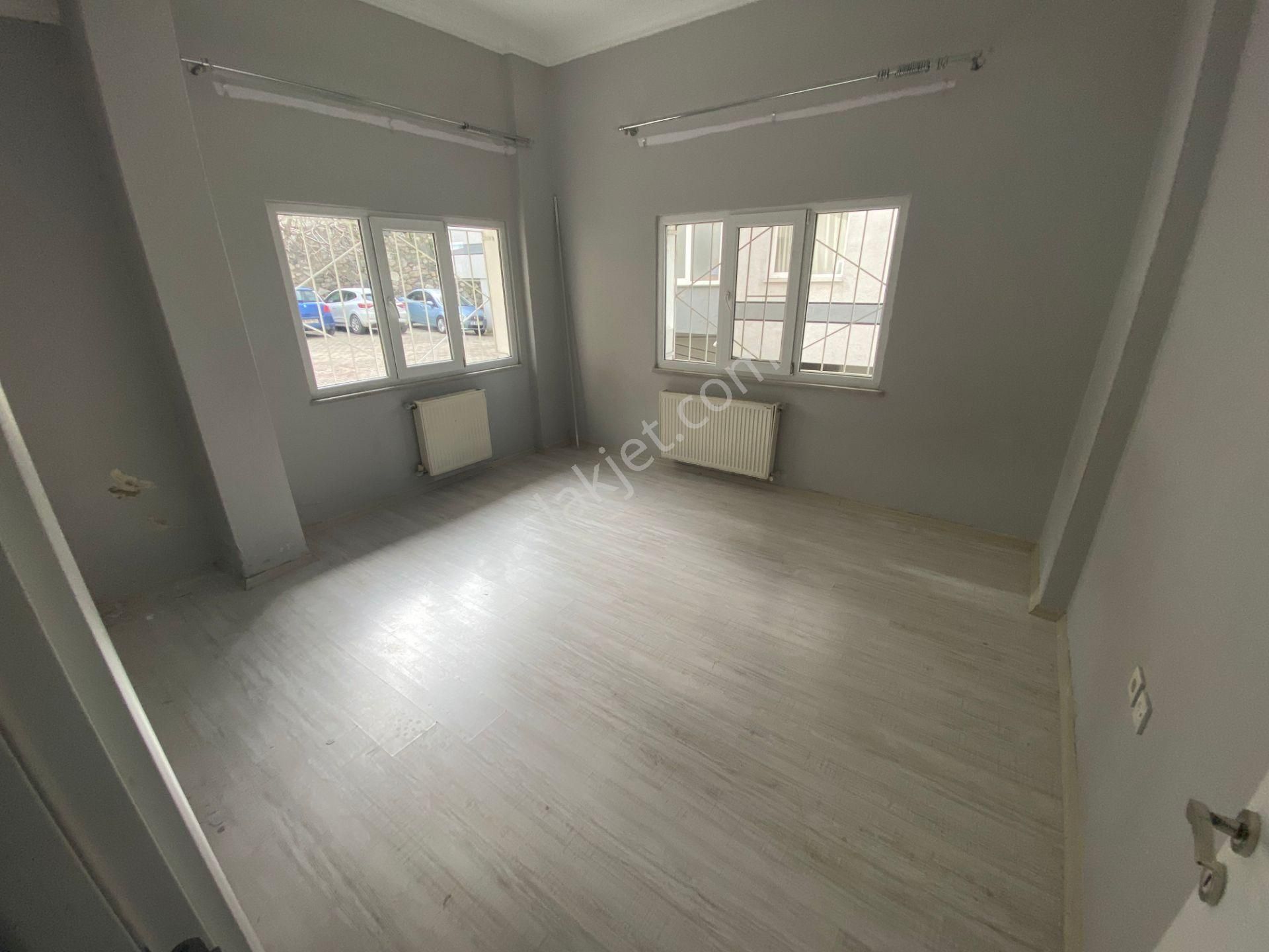 Konak Caddesi Üzerinde Önü Açık Fırsat Dairesi... - Görsel 19