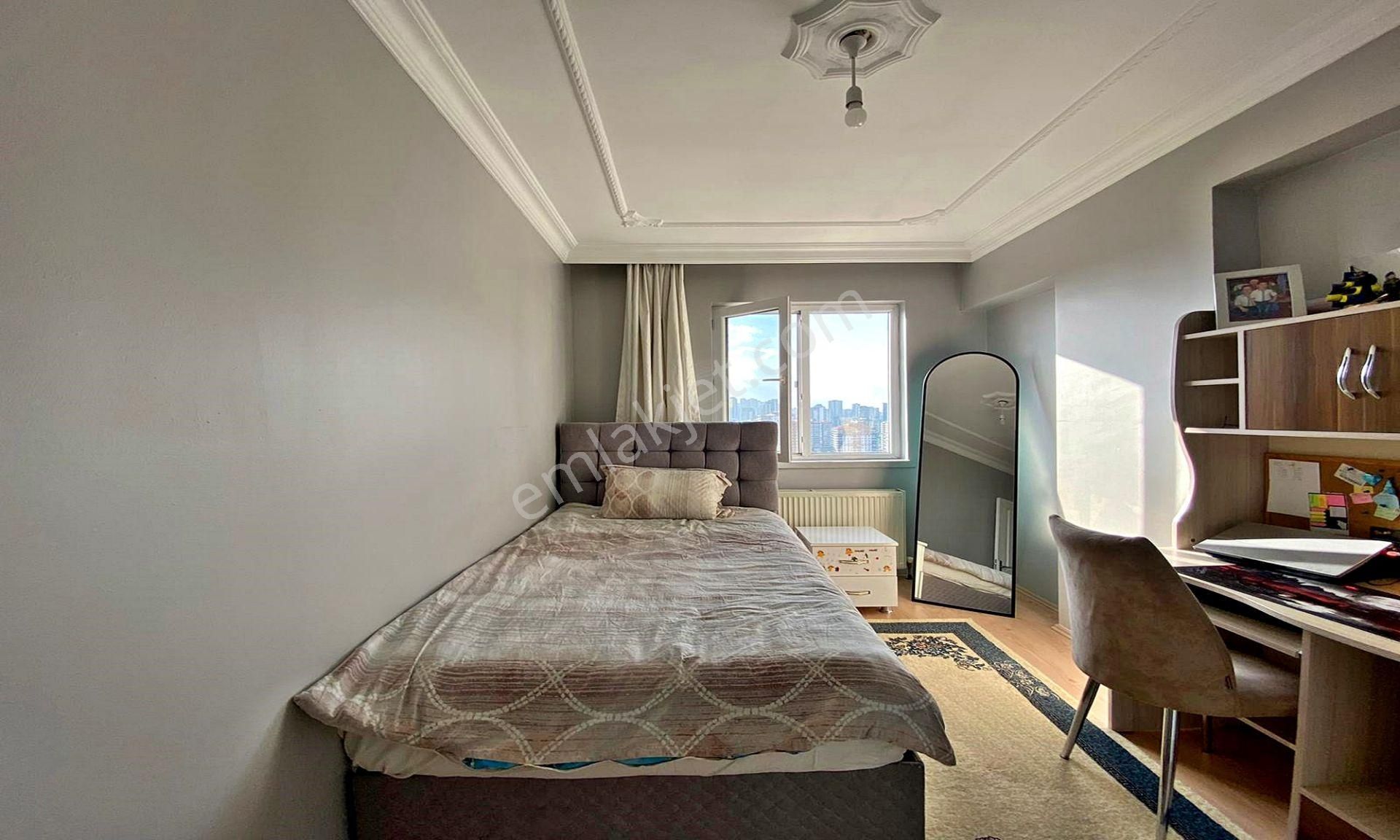 Atapark'ta 340 Caddeye Yakın Katta Full Yapılı 3+1 Daire ! - Görsel 18