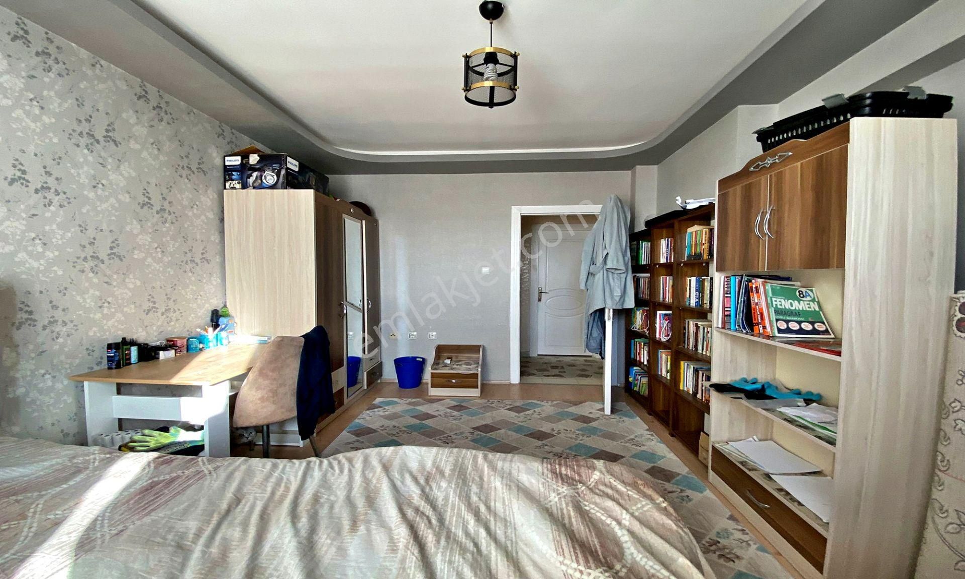 Atapark'ta 340 Caddeye Yakın Katta Full Yapılı 3+1 Daire ! - Görsel 16