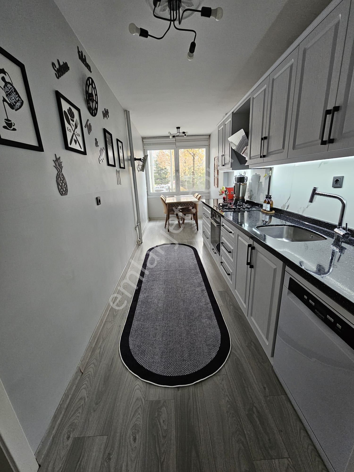 Atakent Mahallesi Banka Bloklarında 3+1 Fırsat Daire