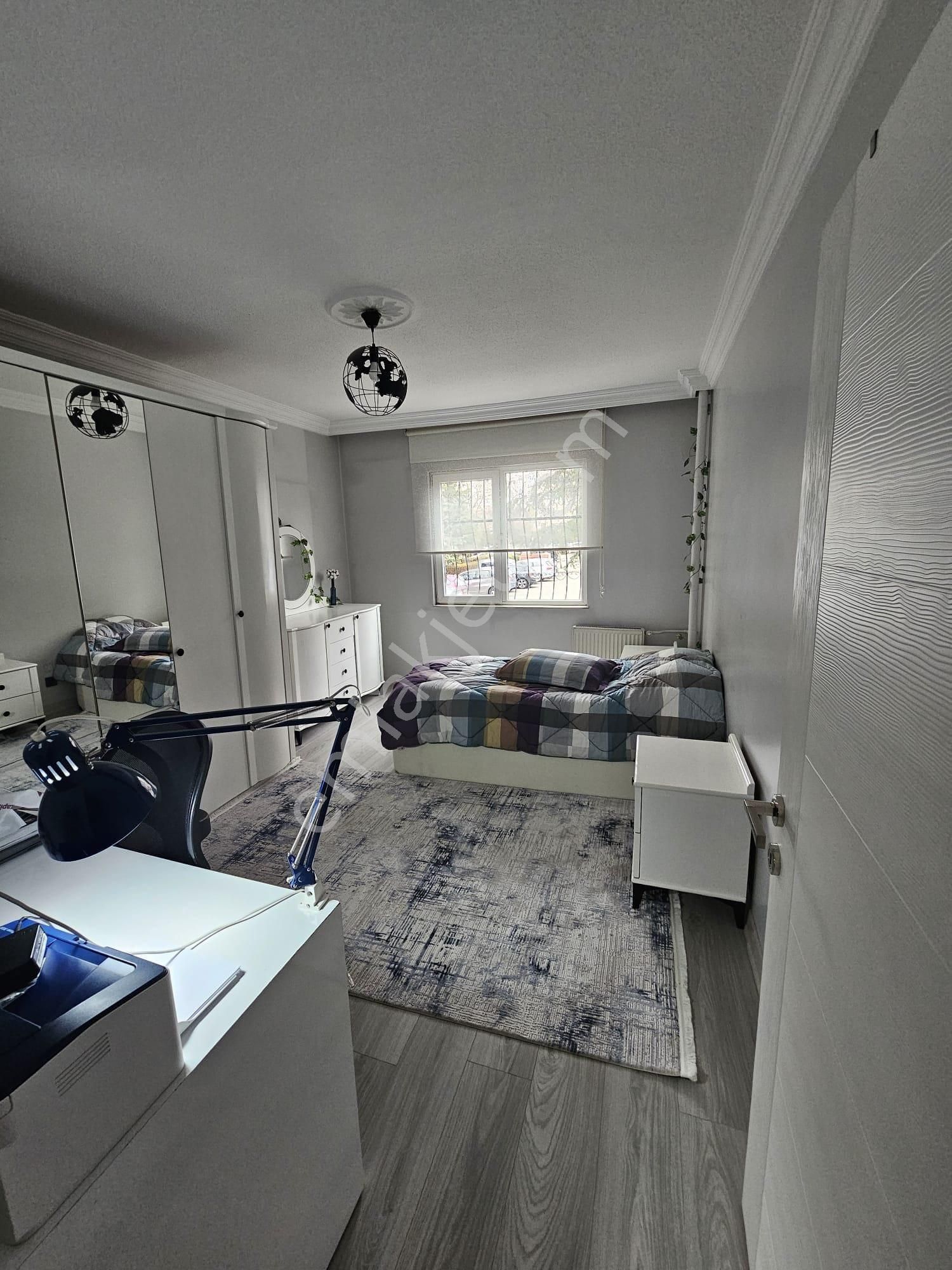 Atakent Mahallesi Banka Bloklarında 3+1 Fırsat Daire - Görsel 4