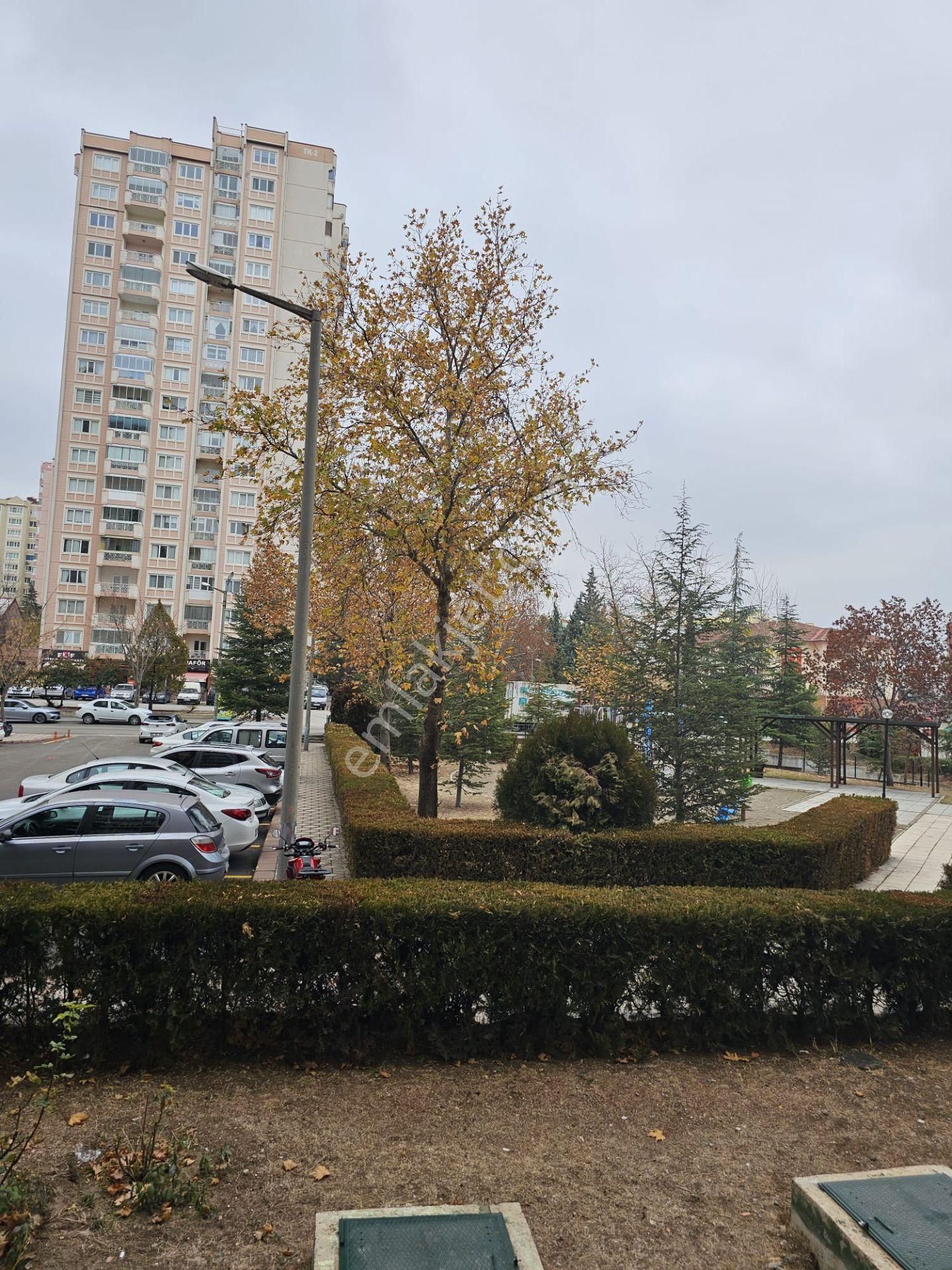 Atakent Mahallesi Banka Bloklarında 3+1 Fırsat Daire - Görsel 15