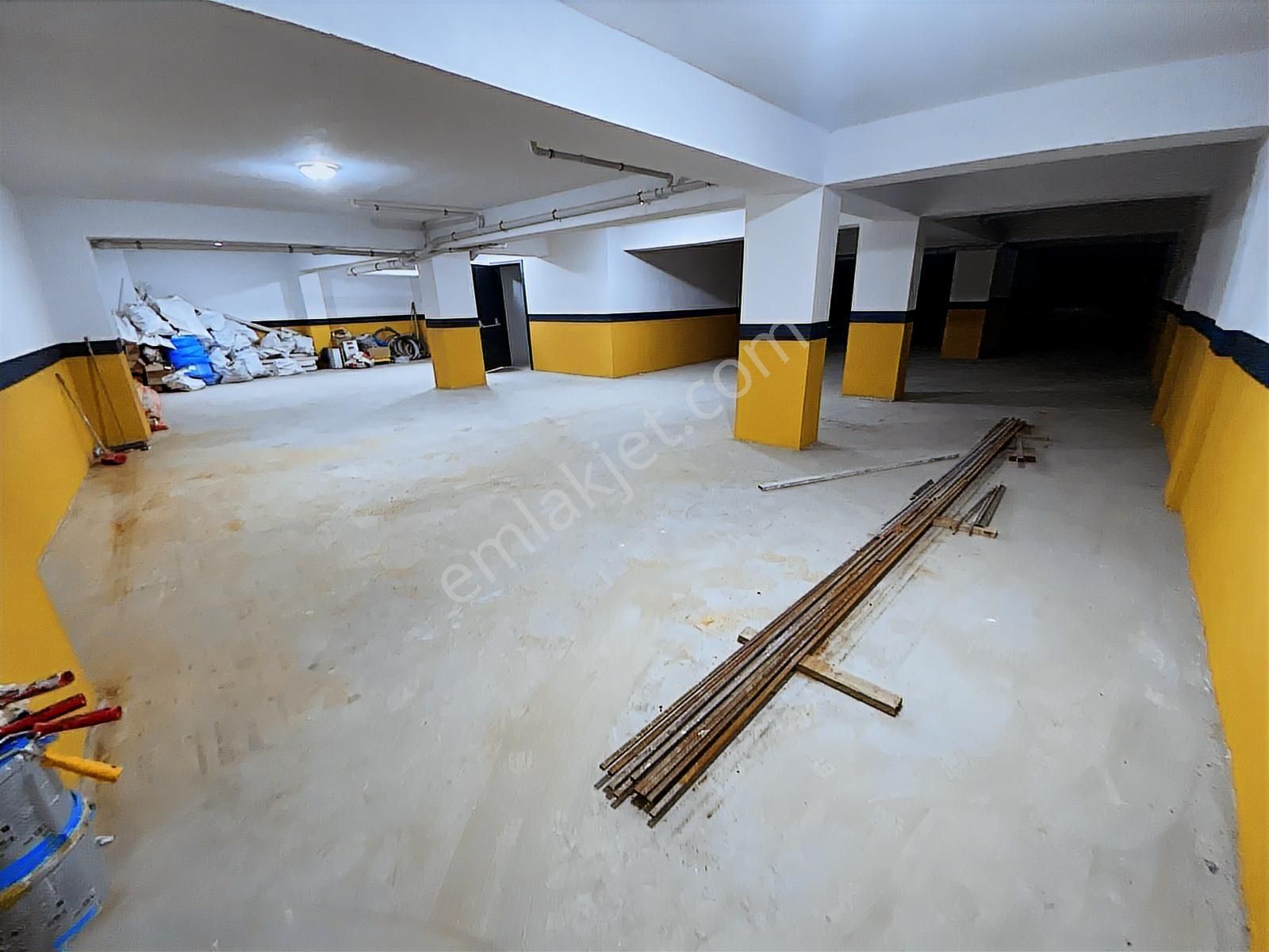 Lidya Emlak'tan Cephesi Full Açık 4+2 190m2 Otoparklı Dublex - Görsel 15