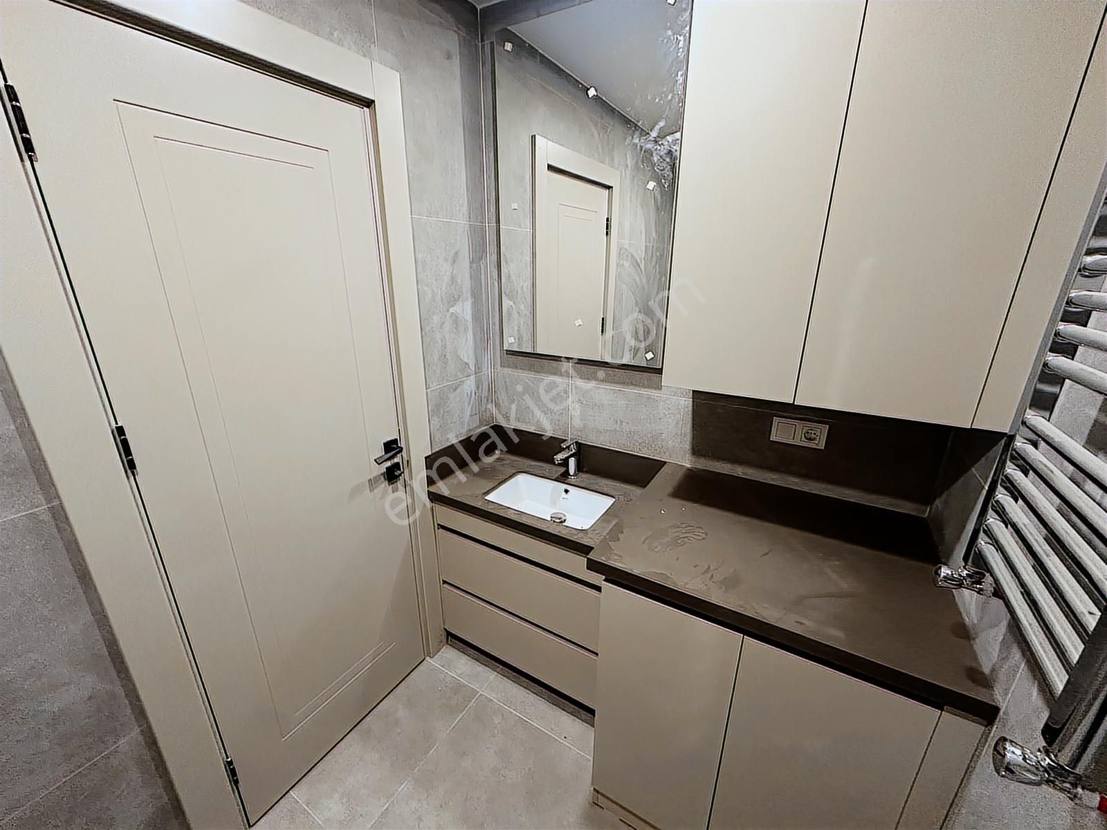 Tamiş'den Bostancı Lunaparkta Sıfır Binada Ön Cephede 2.kat 2+1 - Görsel 23