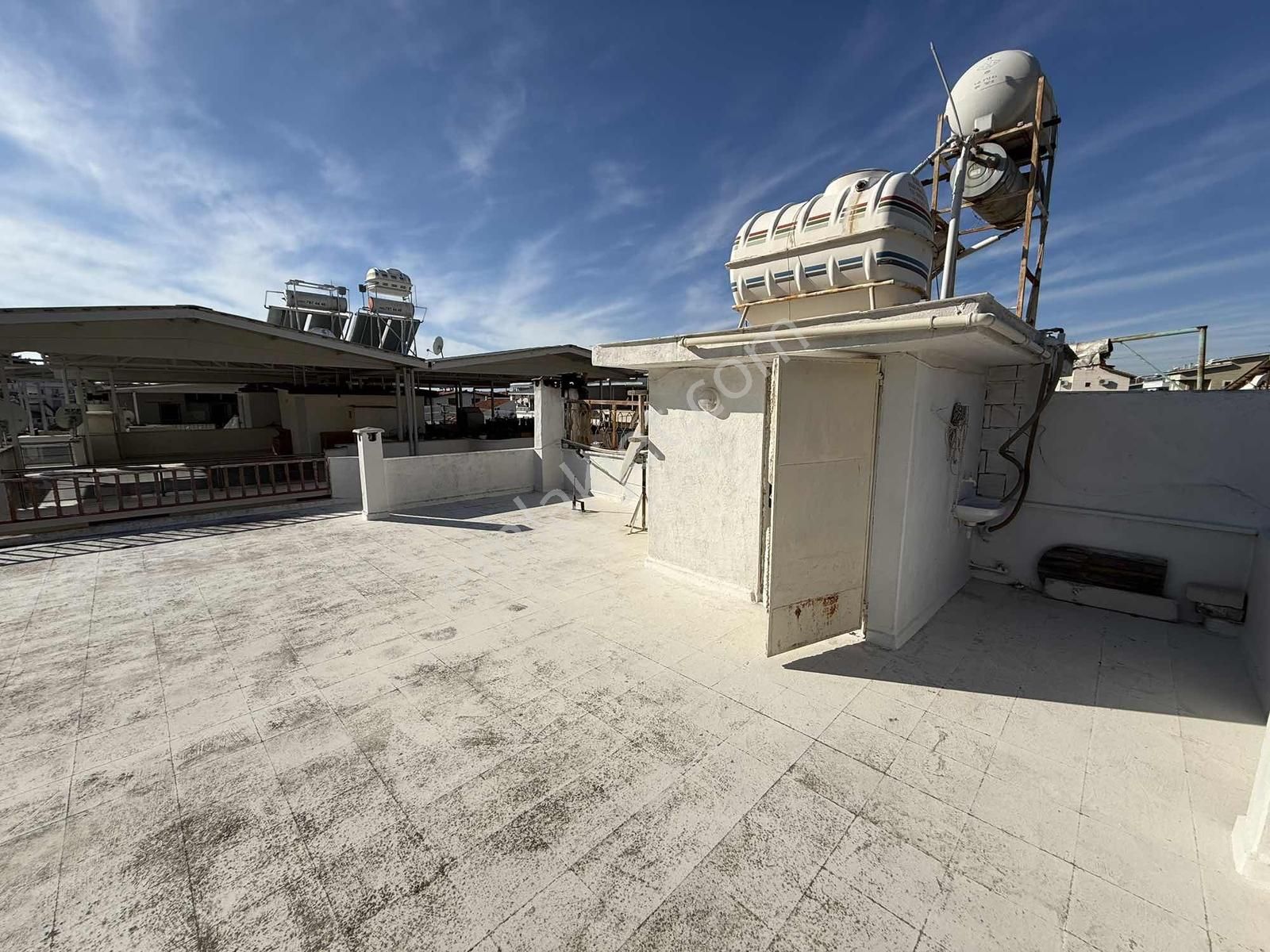 Özderenin En Değerli Bölgelerinden Birinde | 3+1 Kelepir Villa - Görsel 17