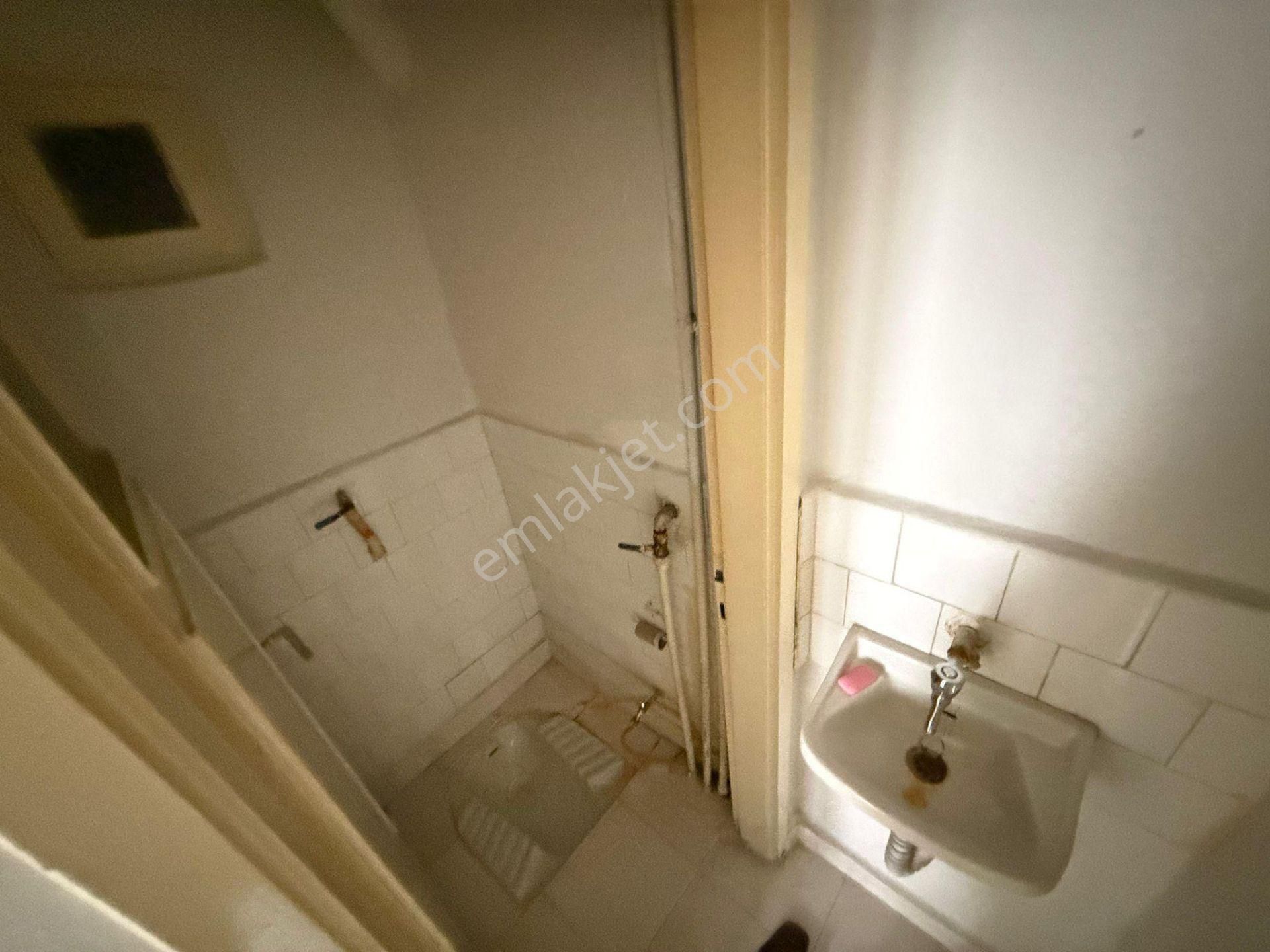 Acil ! Yunus Emre Cad. 2 Bina Karaelmas Sok. 3+1 Y.giriş Ön Ceph - Görsel 22