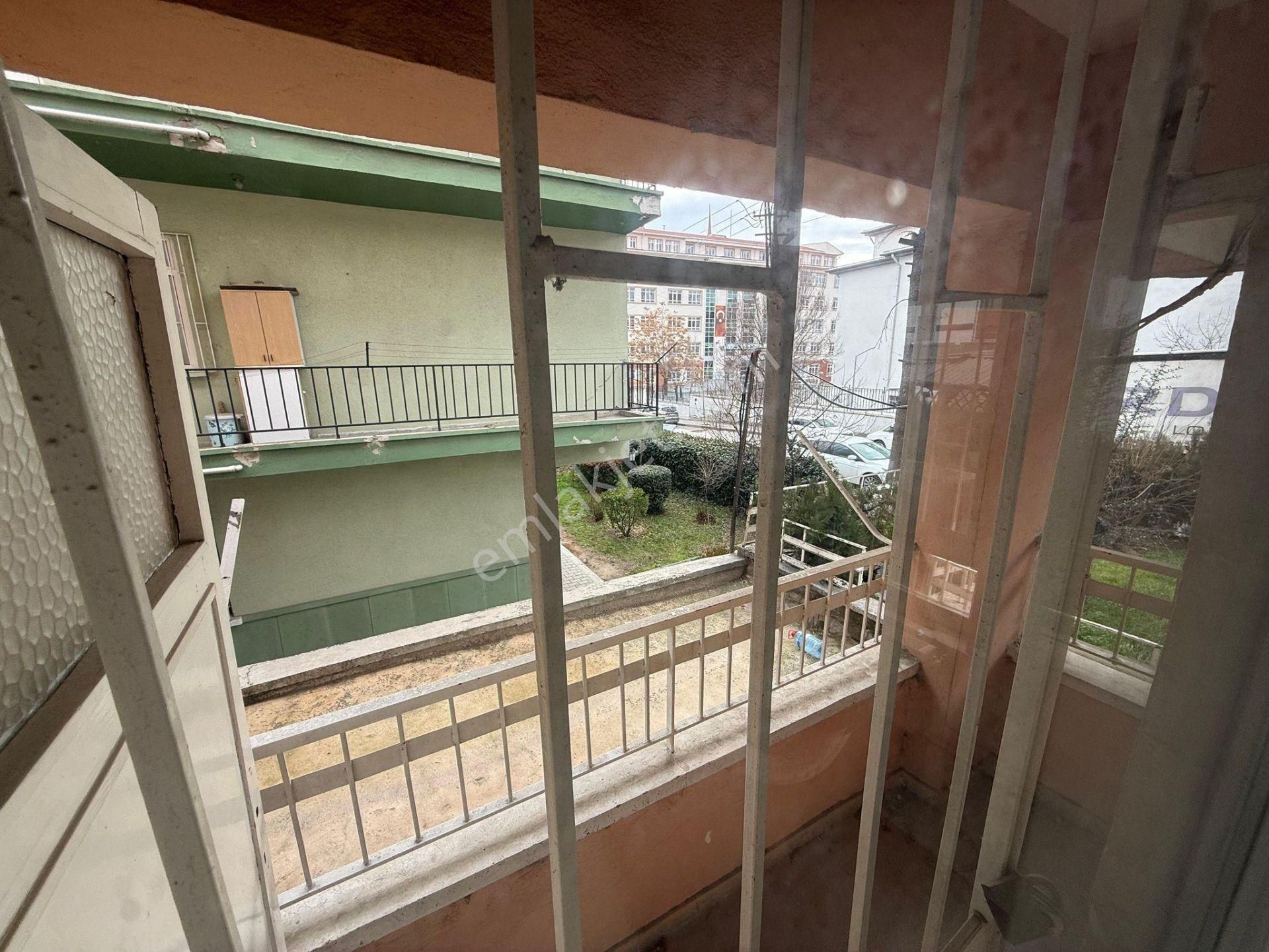 Acil ! Yunus Emre Cad. 2 Bina Karaelmas Sok. 3+1 Y.giriş Ön Ceph - Görsel 8