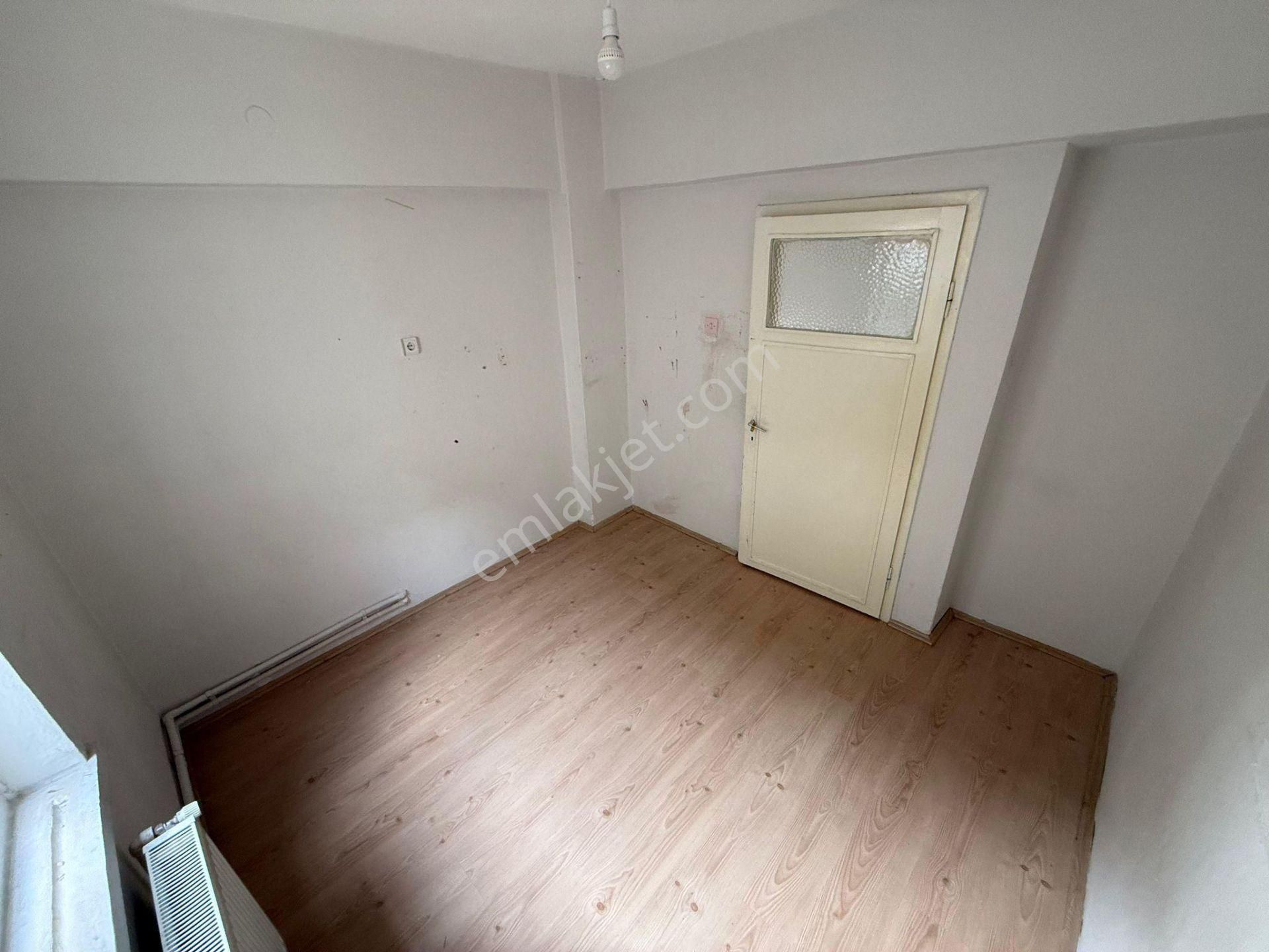 Acil ! Yunus Emre Cad. 2 Bina Karaelmas Sok. 3+1 Y.giriş Ön Ceph - Görsel 13