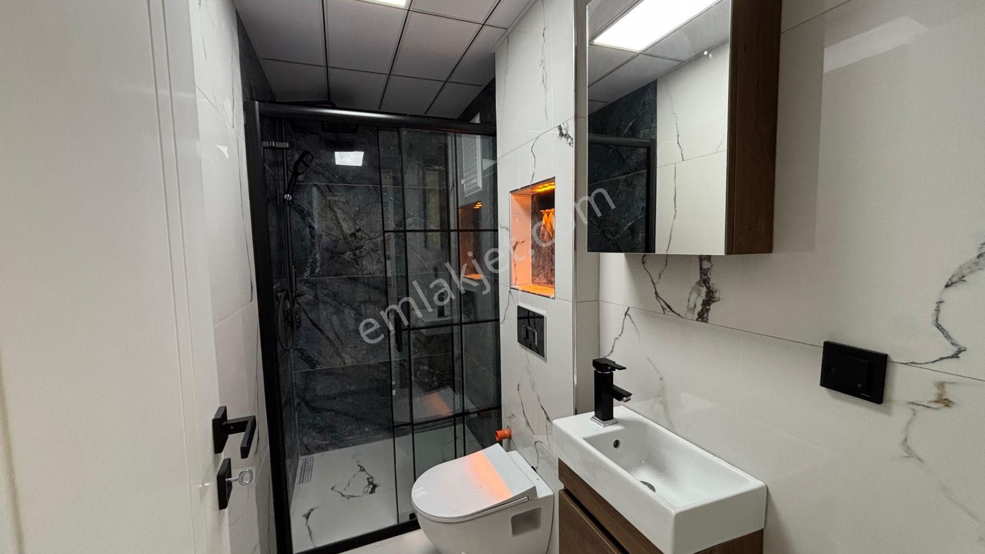 !recep Ümit Emlak'tan Çamlıca Mahallesinde Birlik Caddesi Yakınında Asansörlü Lüx 3+1 Daireler Ce39! - Görsel 28