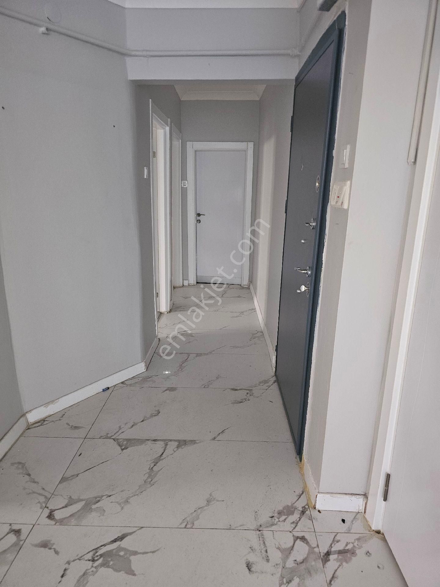 Gaziosmanpaşa Köroğlunda Bahçe Kullanımlı Bakımlı Kombili 3+1 - Görsel 9