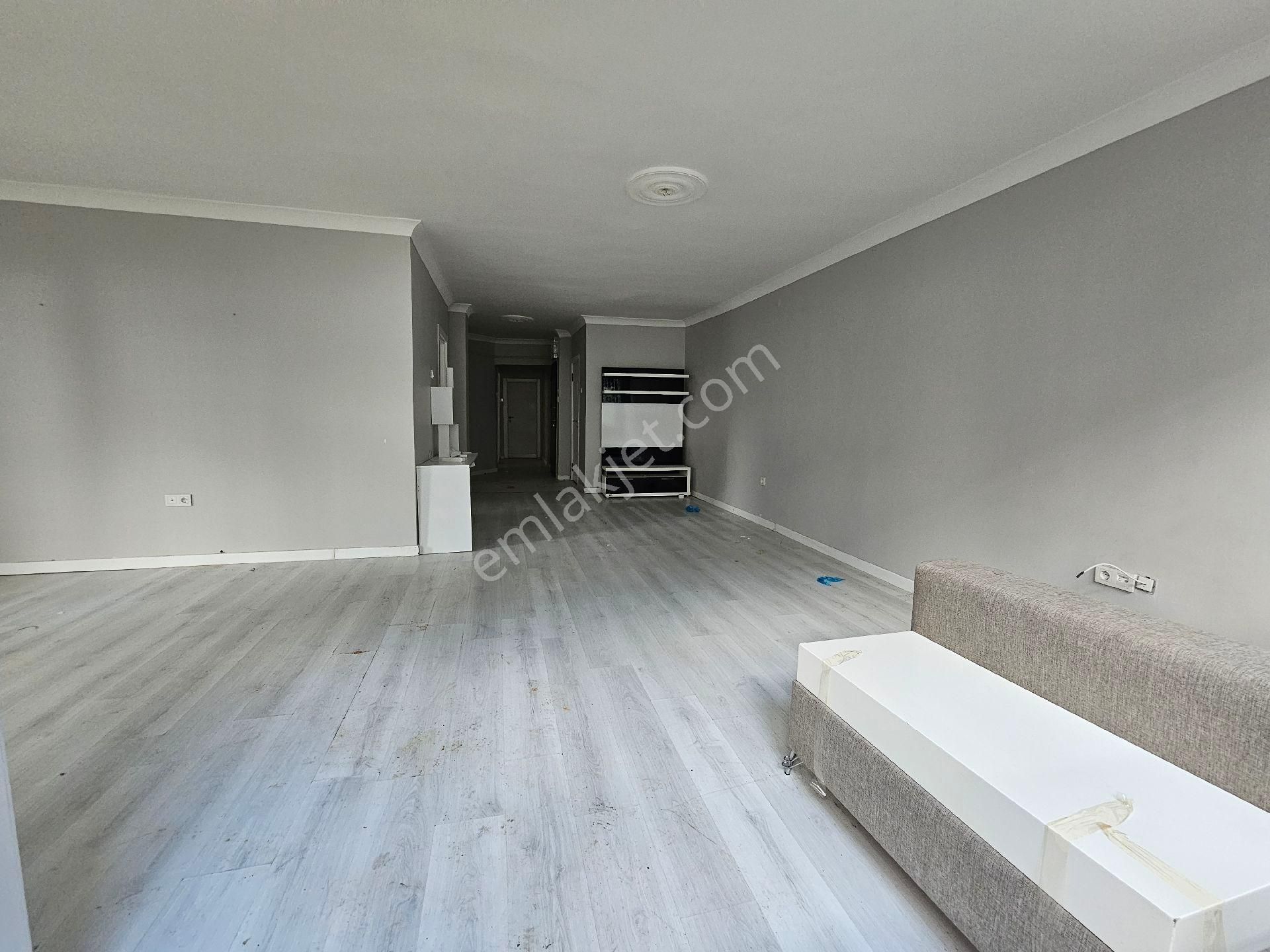 Gaziosmanpaşa Köroğlunda Bahçe Kullanımlı Bakımlı Kombili 3+1 - Görsel 8