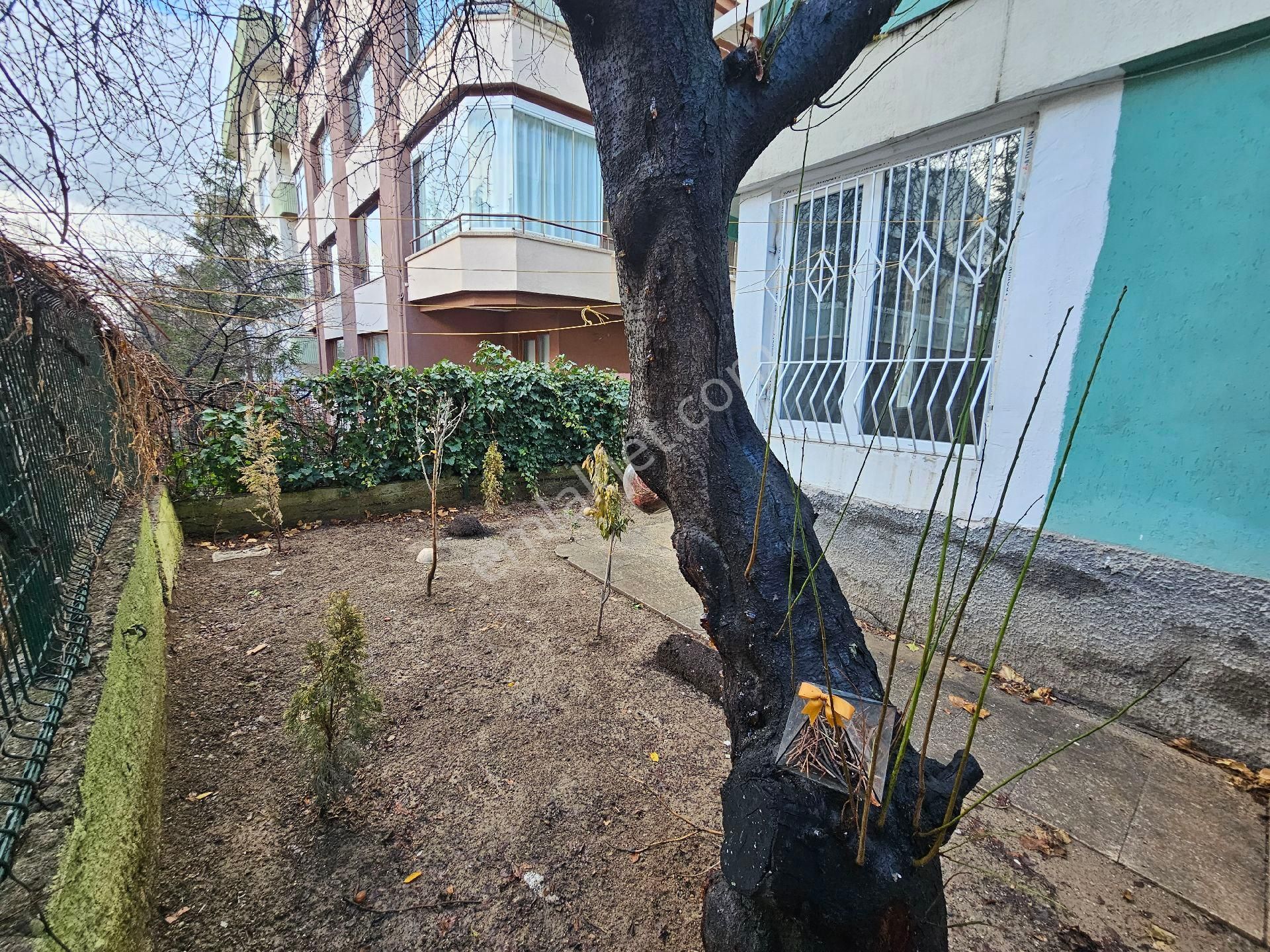 Gaziosmanpaşa Köroğlunda Bahçe Kullanımlı Bakımlı Kombili 3+1 - Görsel 2