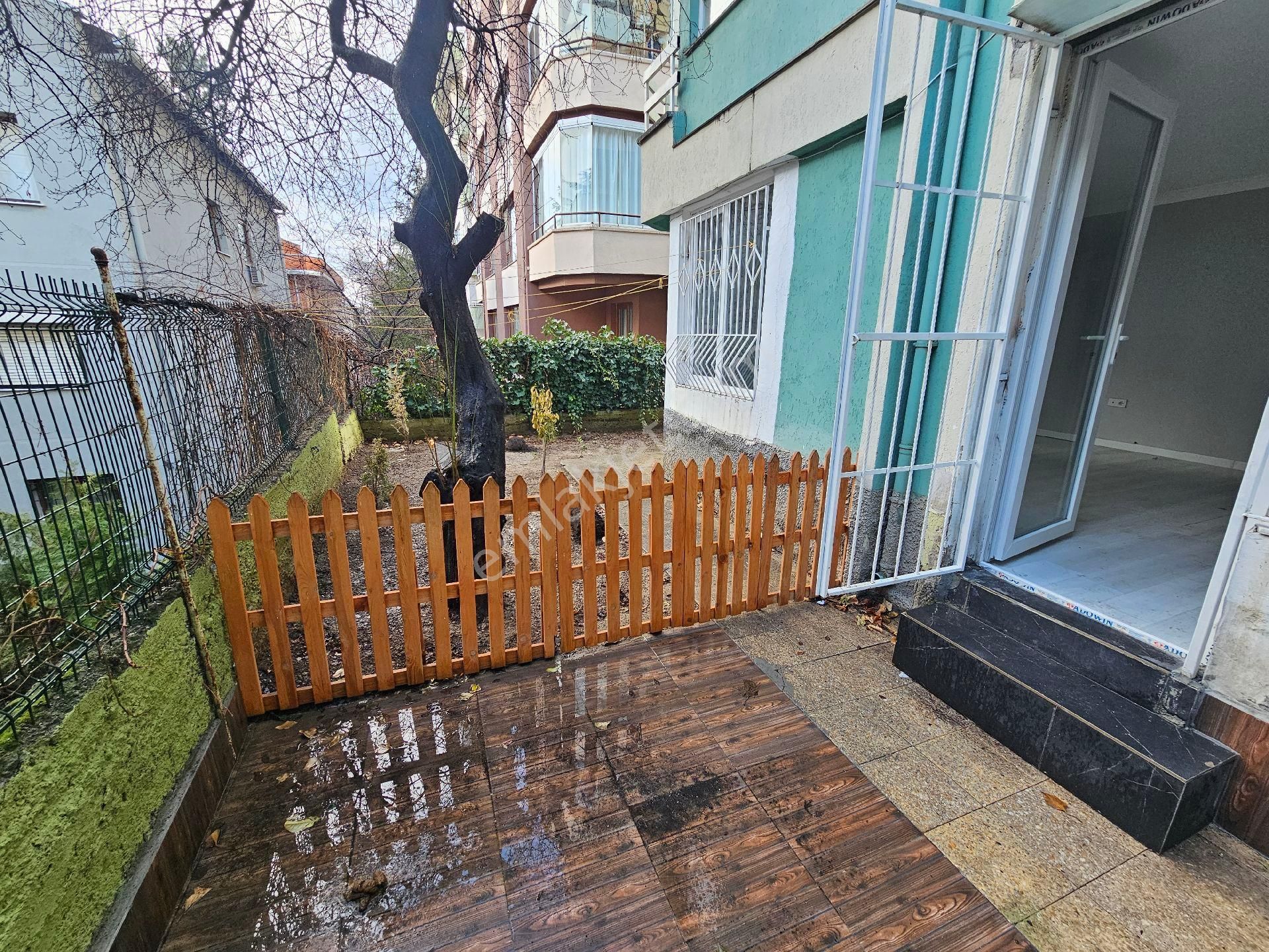 Gaziosmanpaşa Köroğlunda Bahçe Kullanımlı Bakımlı Kombili 3+1