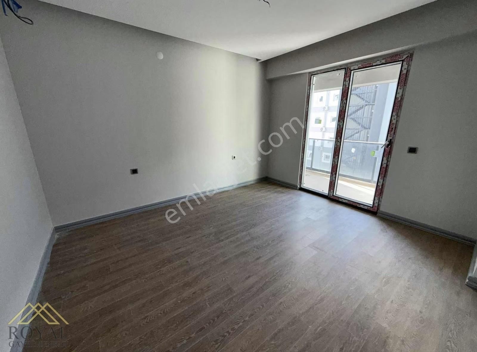 Royal Gayrimenkulden Trabzon Yalıncakta Satılık Lüx 4+1 Daire - Görsel 8