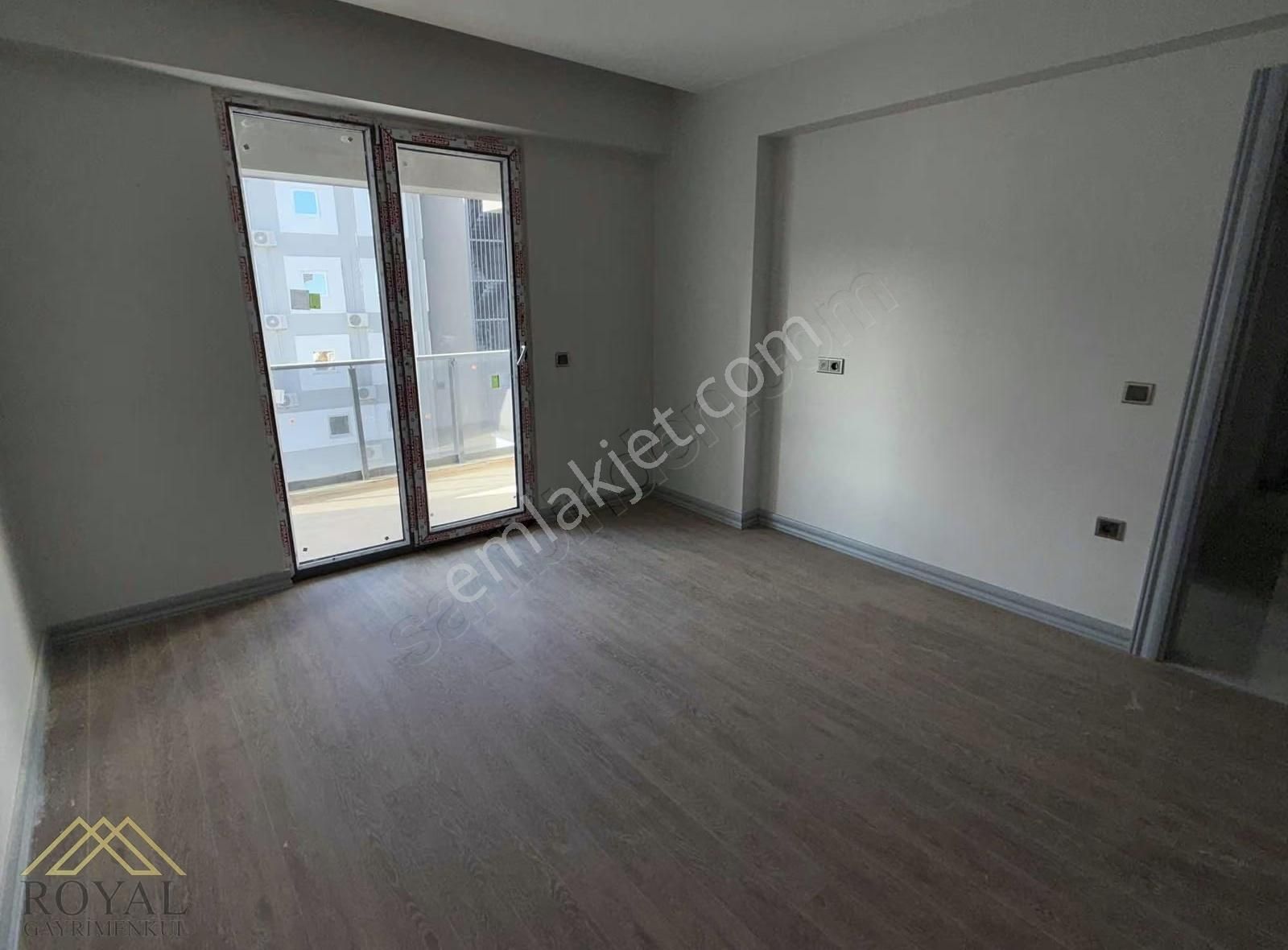 Royal Gayrimenkulden Trabzon Yalıncakta Satılık Lüx 4+1 Daire - Görsel 24