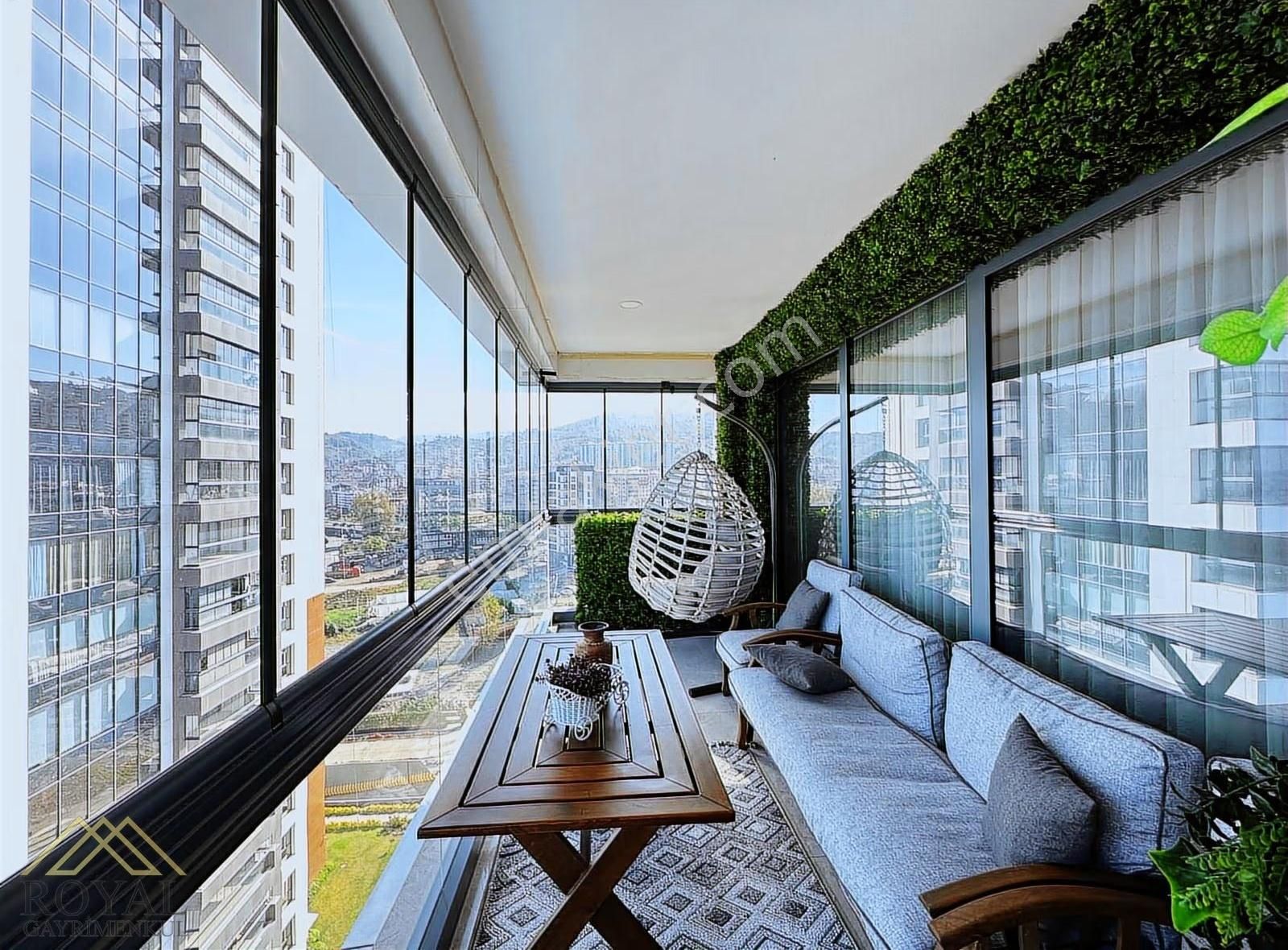 Marin City'de Satılık 3+1 Full Eşyalı Deniz Manzaralı Daire - Görsel 14