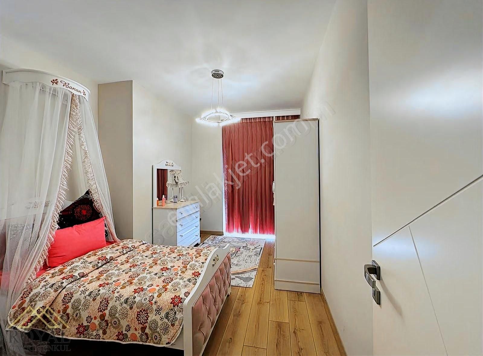 Marin City'de Satılık 3+1 Full Eşyalı Deniz Manzaralı Daire - Görsel 3