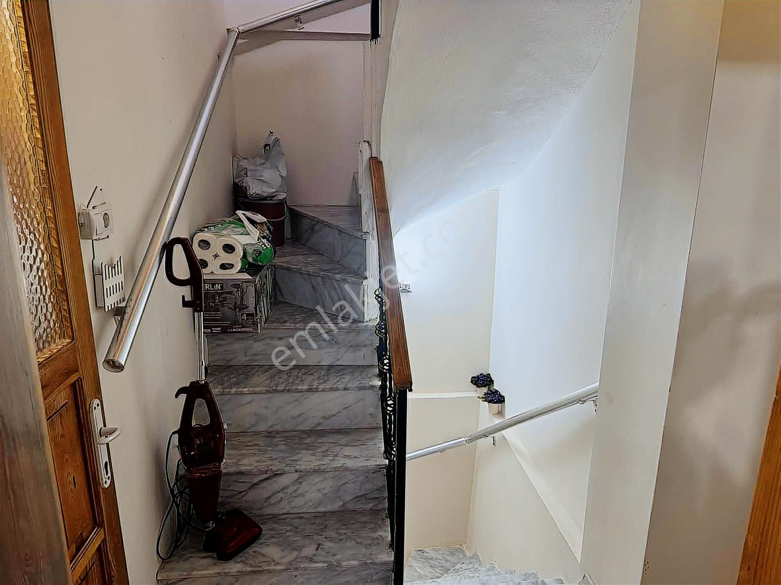 Çarşının Göbeğinde 4+1 Villa - Realex - Görsel 17