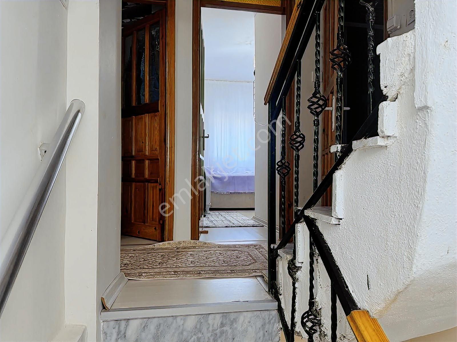 Çarşının Göbeğinde 4+1 Villa - Realex - Görsel 15