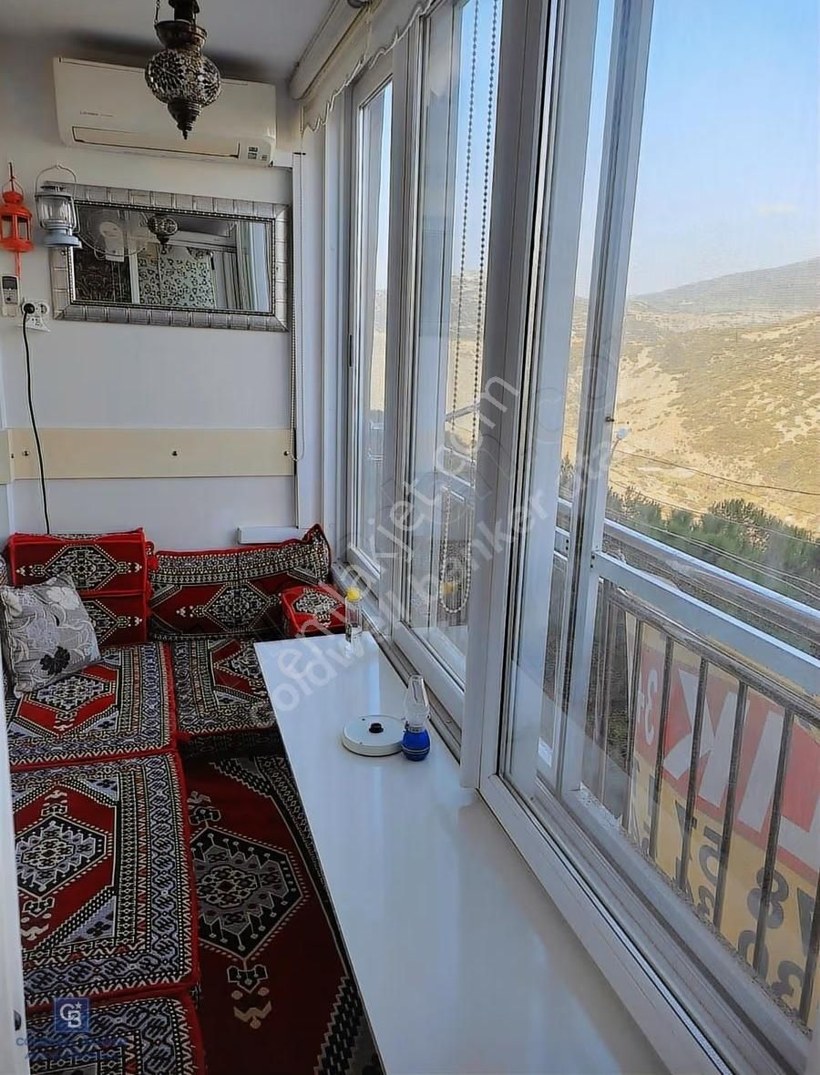 Kaloriferli Kış Bahçesi Olan, Çift Wcli 3+1 Fırsat Daire