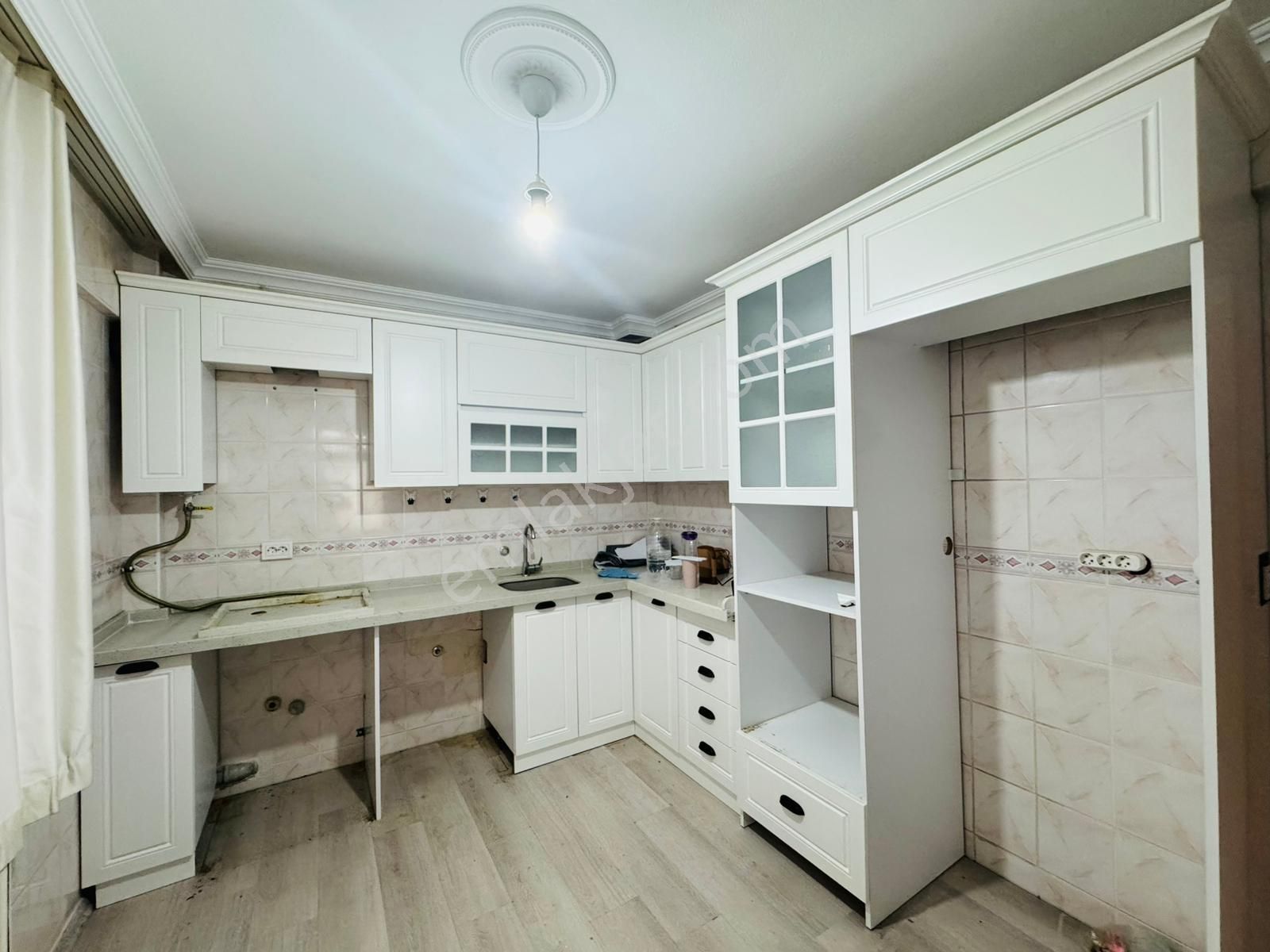 Merpa İnşaat'tan_fatih Mah'de/acil Satılık/balkonlu/iskanlı/ 3+1 - Görsel 3