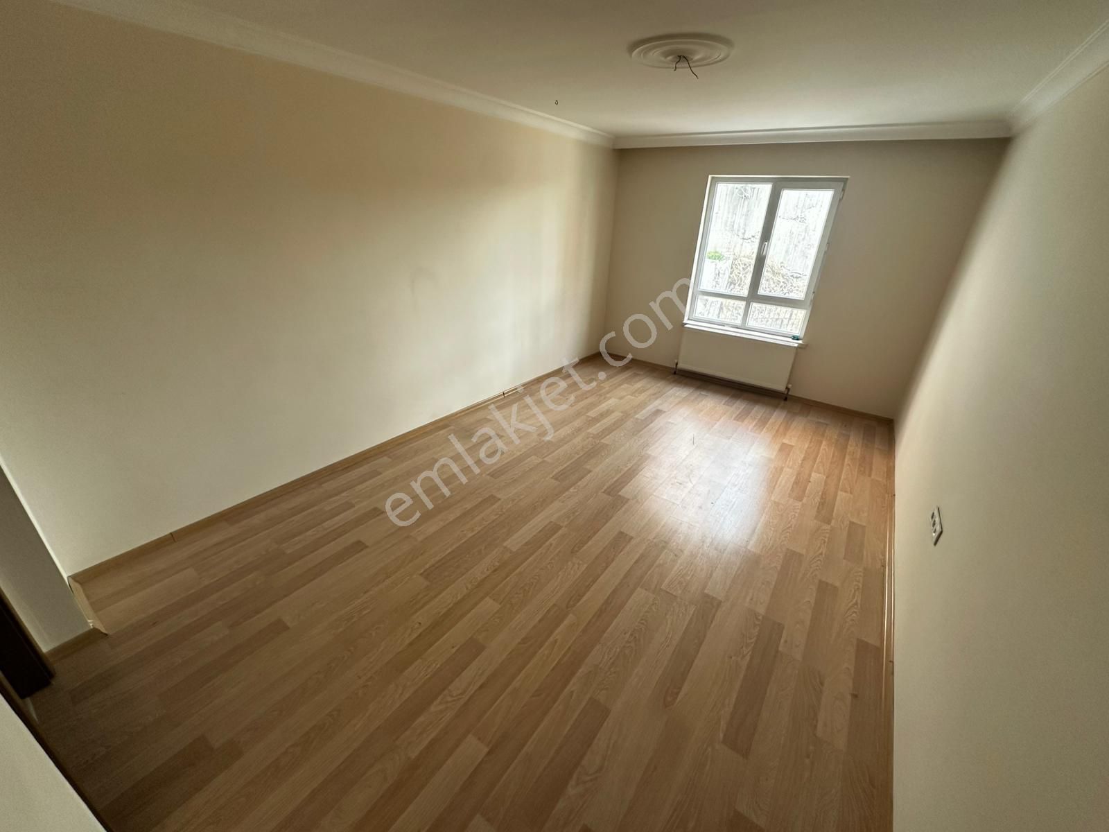 Esertepe'de Cadde Yakını Ara Katta Asansörlü Ebeveyn Banyolu 4+1 Fırsat Daire - Görsel 25