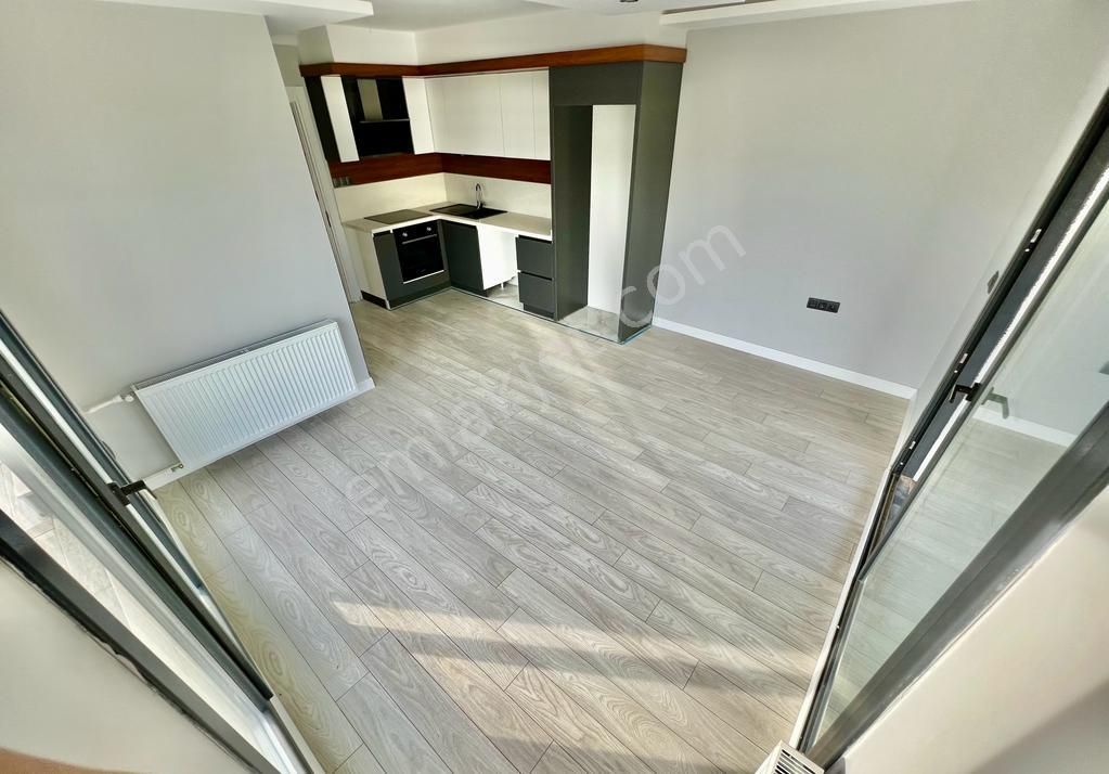 ✨akçay Ay Emlak'tan✨pelitköy'de Denize Sıfır Butik Sitede Yüzme Havuzlu Satılık 1+1 Lüks Daire - Görsel 6