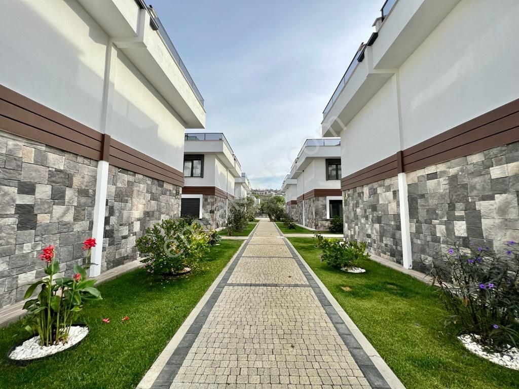 ✨akçay Ay Emlak'tan✨pelitköy'de Denize Sıfır Butik Sitede Yüzme Havuzlu Satılık 1+1 Lüks Daire - Görsel 30