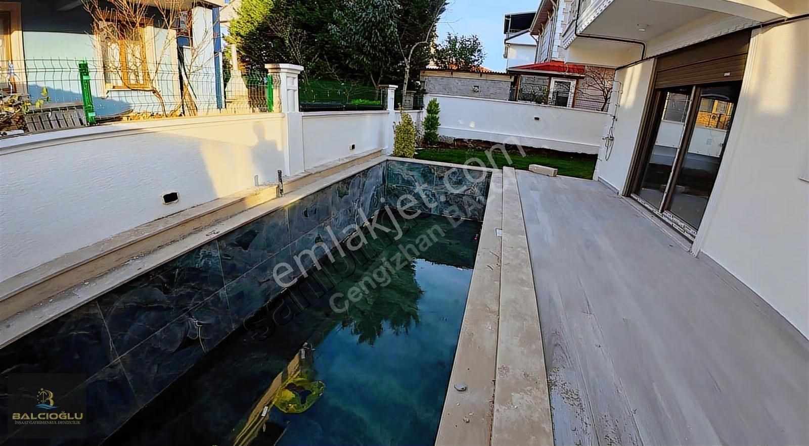 Balcıoğlundan Muhtsem Konumda Havuzlu-havuzsz Genş Bahçeli Villa - Görsel 26