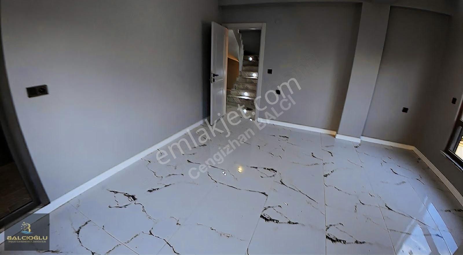 Balcıoğlundan Muhtsem Konumda Havuzlu-havuzsz Genş Bahçeli Villa - Görsel 21