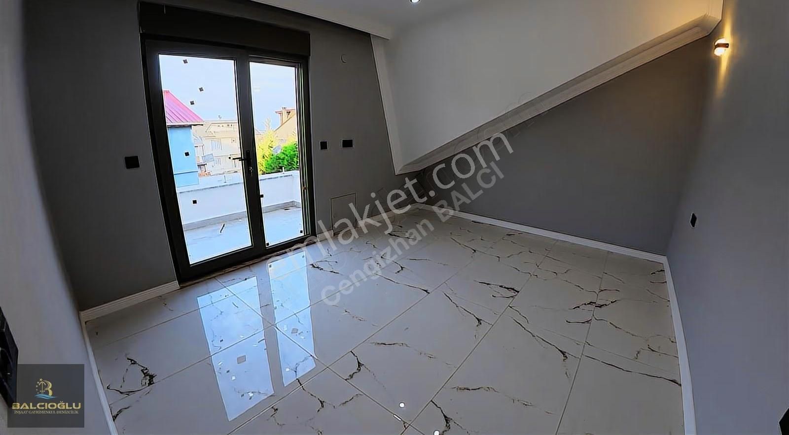 Balcıoğlundan Muhtsem Konumda Havuzlu-havuzsz Genş Bahçeli Villa - Görsel 24