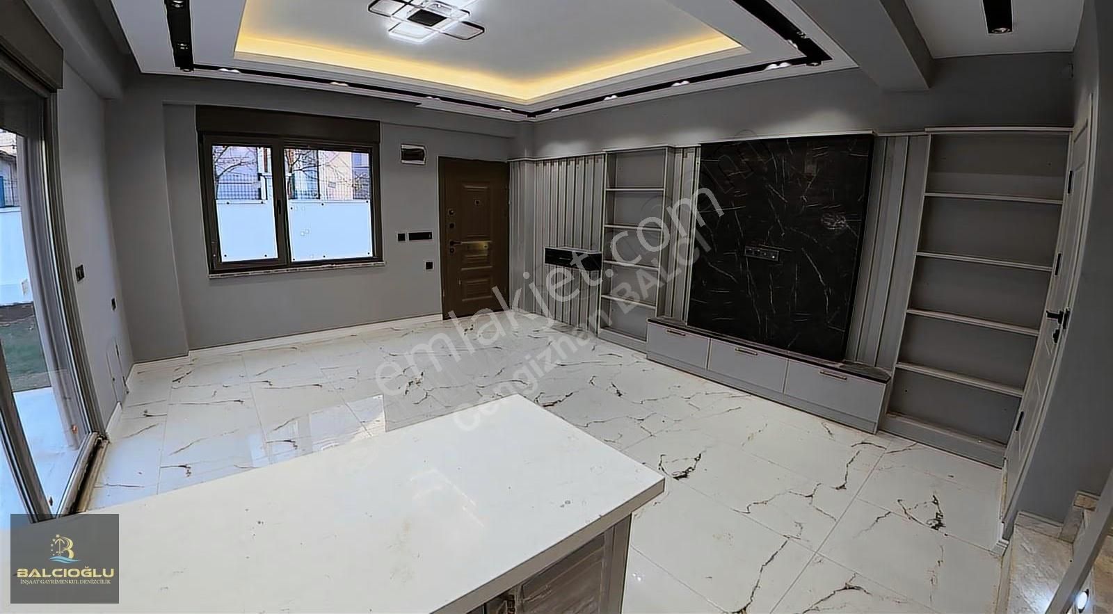 Balcıoğlundan Muhtsem Konumda Havuzlu-havuzsz Genş Bahçeli Villa - Görsel 16