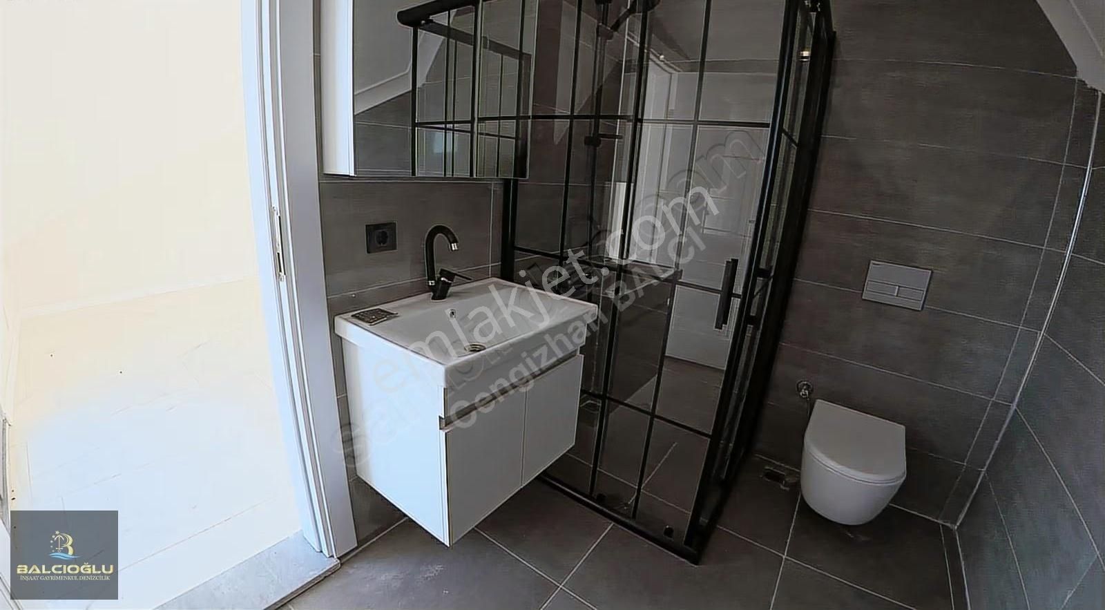 Balcıoğlundan Merkez Plajda Denize Ykn Ön Cephe Lx Triblex Villa - Görsel 16