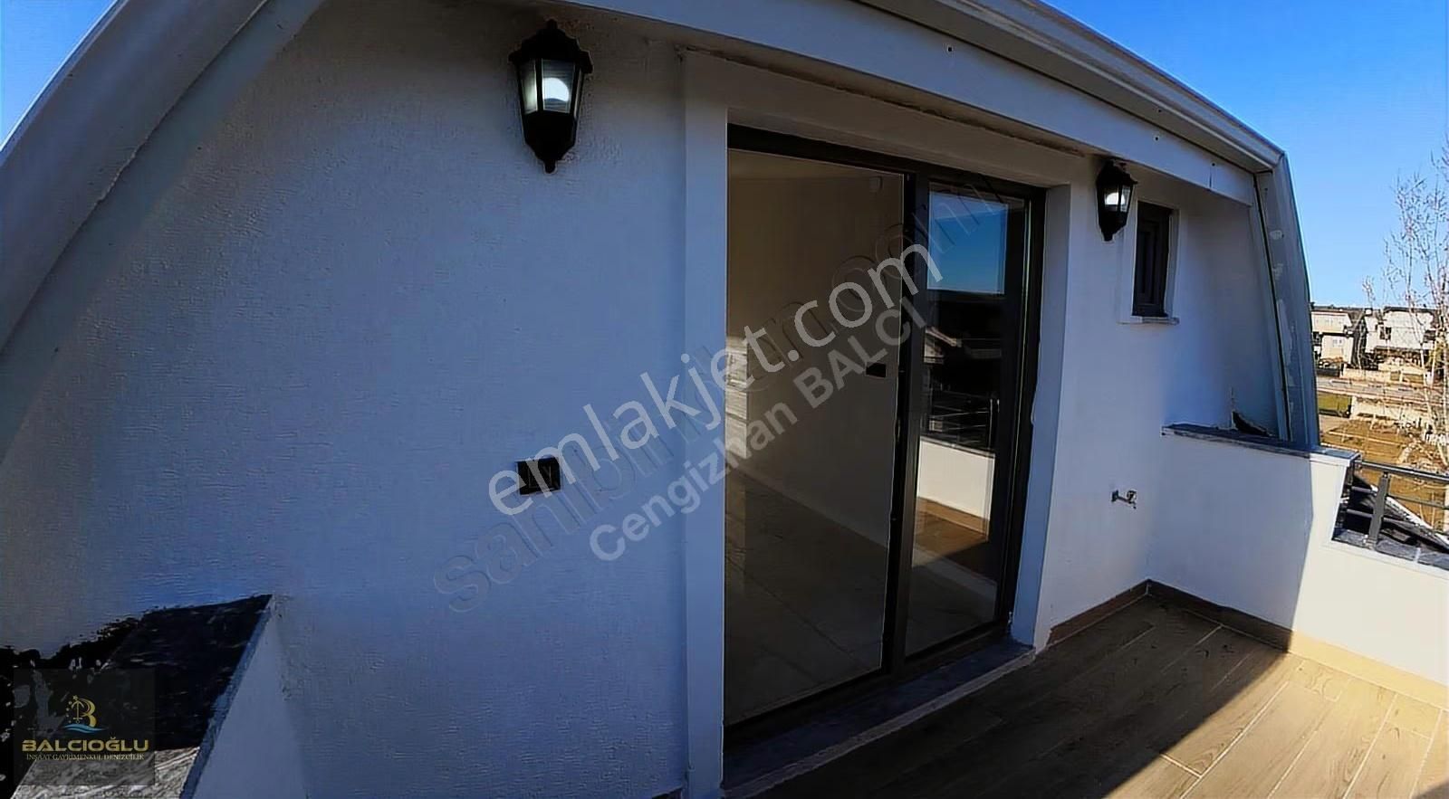 Balcıoğlundan Merkez Plajda Denize Ykn Ön Cephe Lx Triblex Villa - Görsel 4