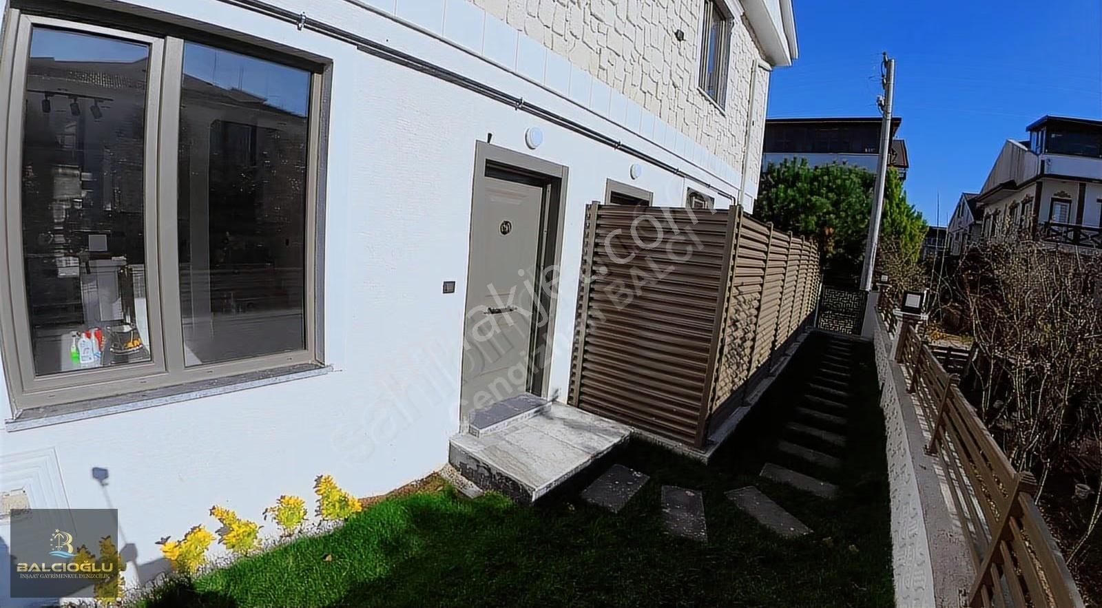 Balcıoğlundan Merkez Plajda Denize Ykn Ön Cephe Lx Triblex Villa - Görsel 9