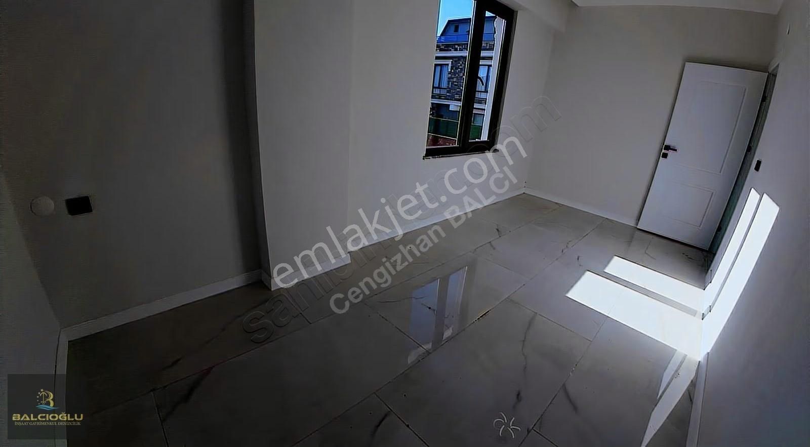Balcıoğlundan Merkez Plajda Denize Ykn Ön Cephe Lx Triblex Villa - Görsel 24
