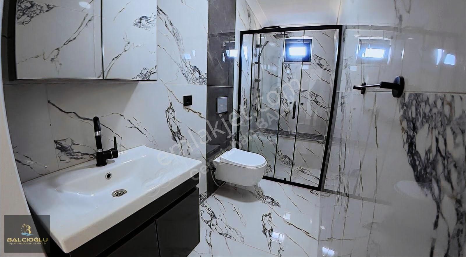 Balcıoğlundan Merkez Plajda Havuzlu Bahçeli Lx Triblex Villaa - Görsel 14