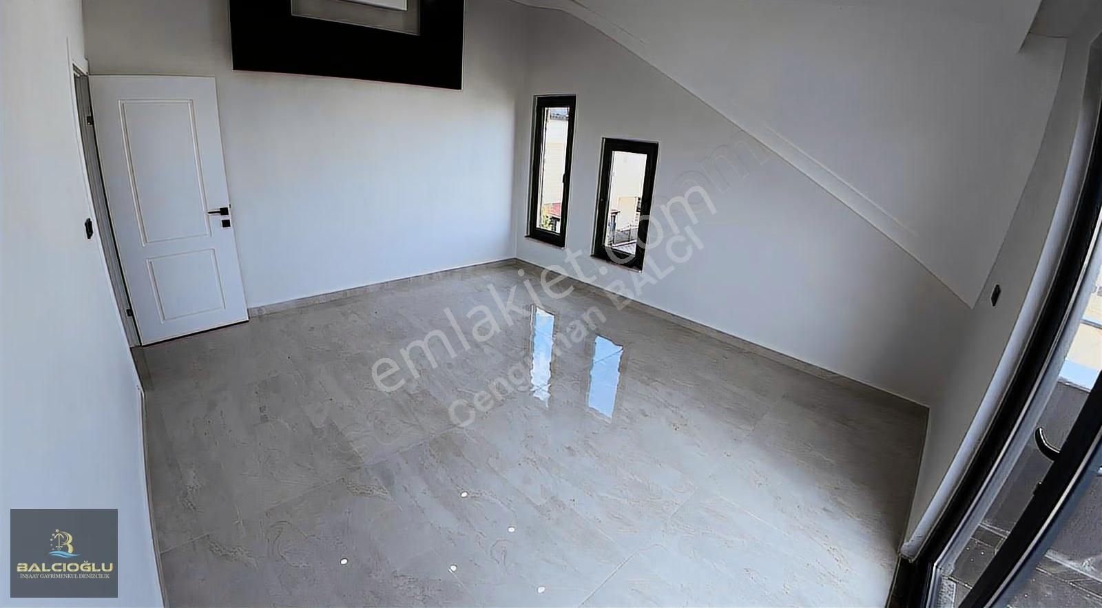 Balcıoğlundan Merkez Plajda Havuzlu Bahçeli Lx Triblex Villaa - Görsel 26