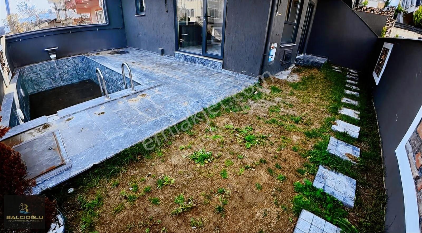 Balcıoğlundan Merkez Plajda Havuzlu Bahçeli Lx Triblex Villaa - Görsel 27