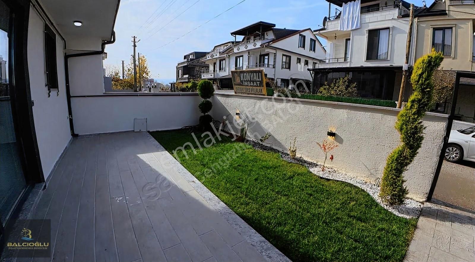 Balcıoğlundan Satılık Denize 200m. Gnş Bahçeli Lüx Triblex Villa - Görsel 18