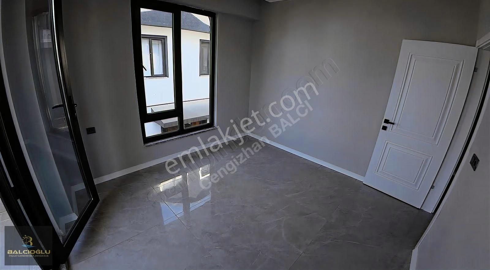 Balcıoğlundan Satılık Denize 200m. Gnş Bahçeli Lüx Triblex Villa - Görsel 10